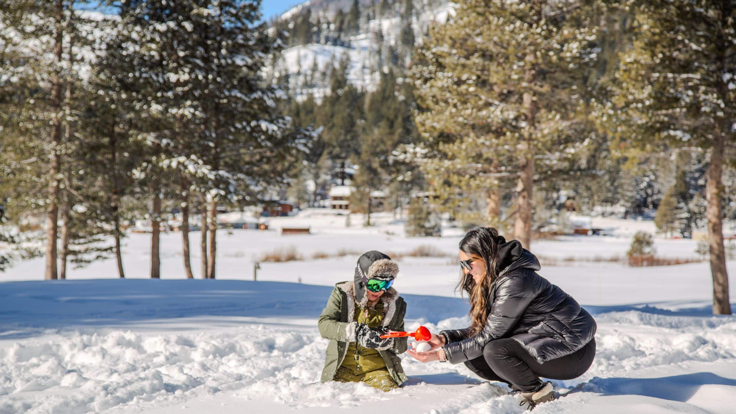 Everline Resort & Spa Mom And Son Snowball