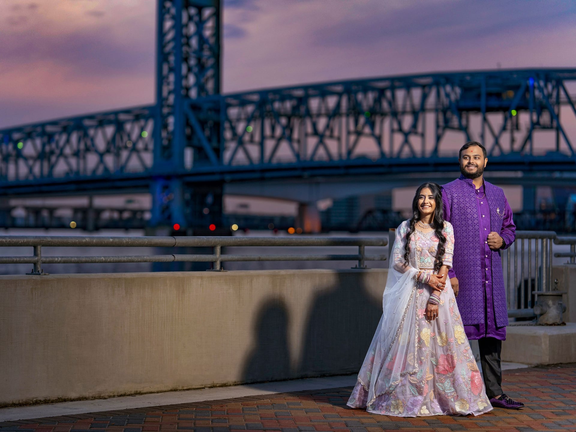 Hyatt Regency Jacksonville Riverfront Wedding Couple
