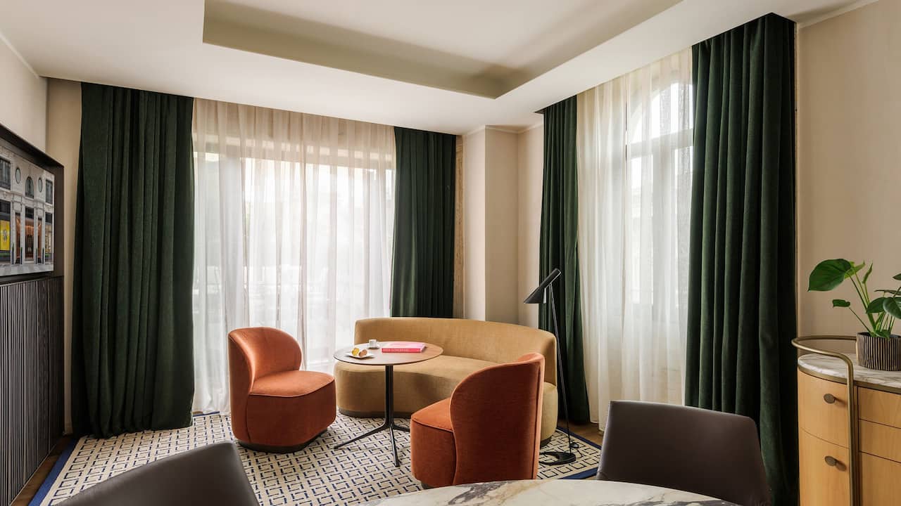 Terrace Suite Living