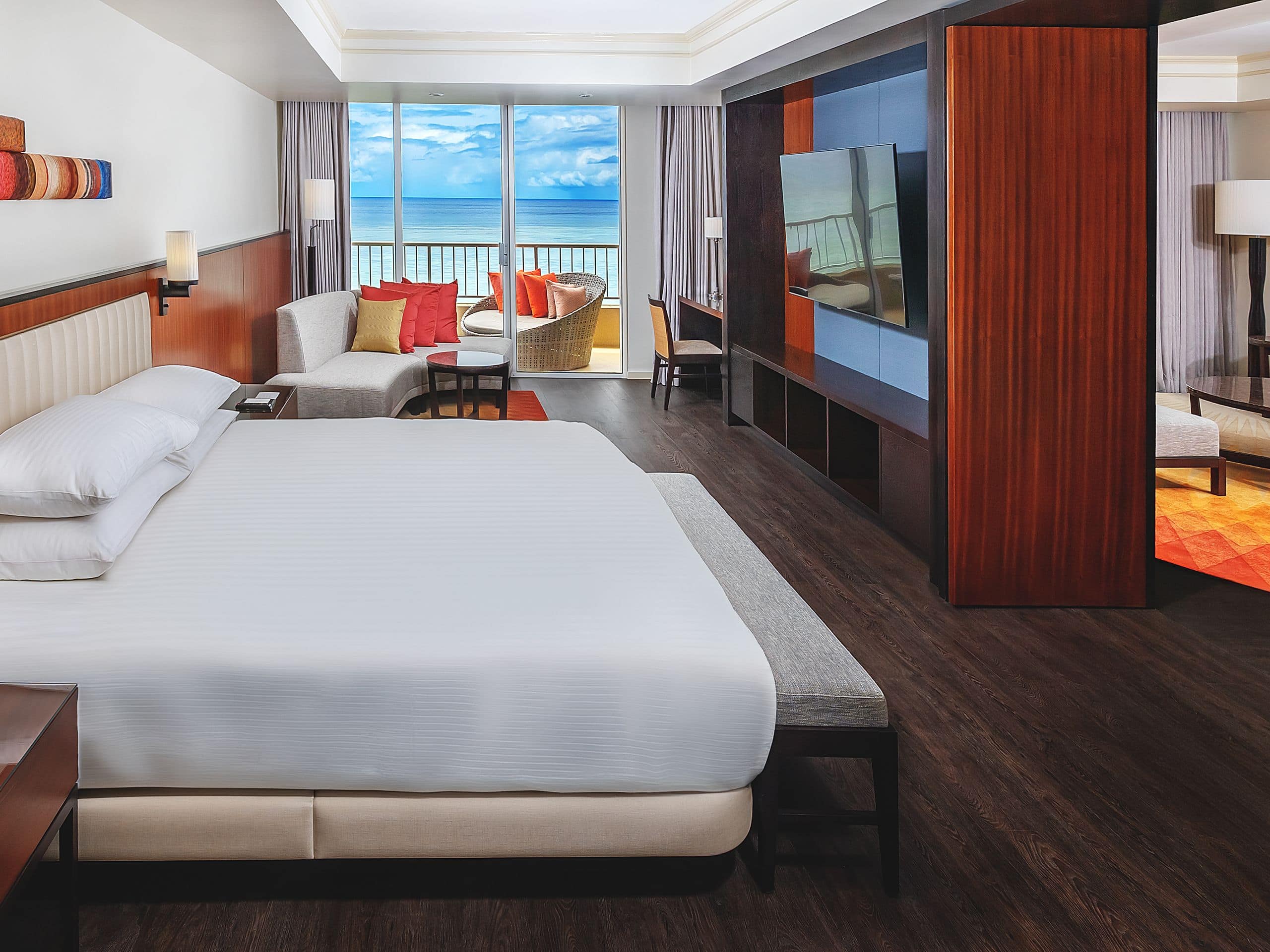 グアム、タモンのラグジュアリーなホテル | ハイアット リージェンシー