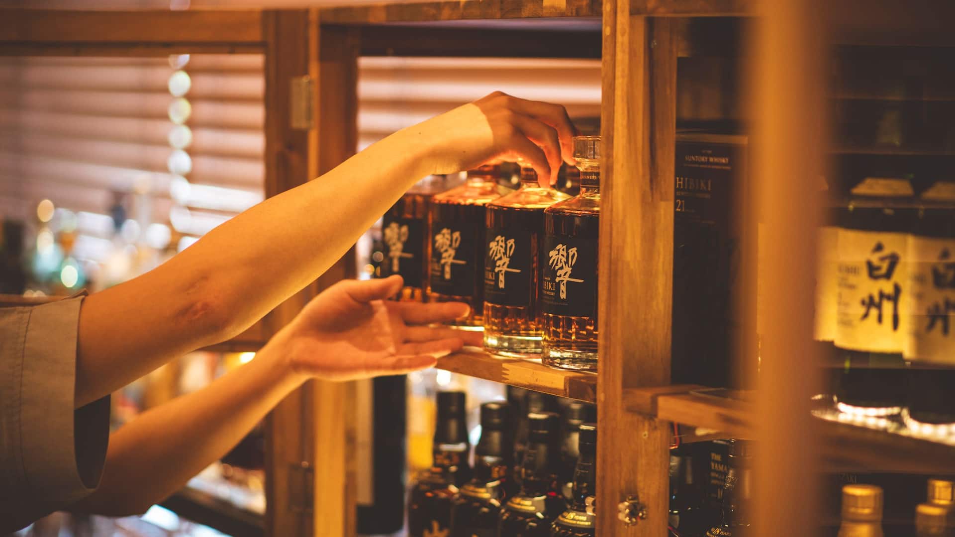 2 of 5 Hyatt Regency Seragaki Island, Okinawa Shirakachi Bar Whisky