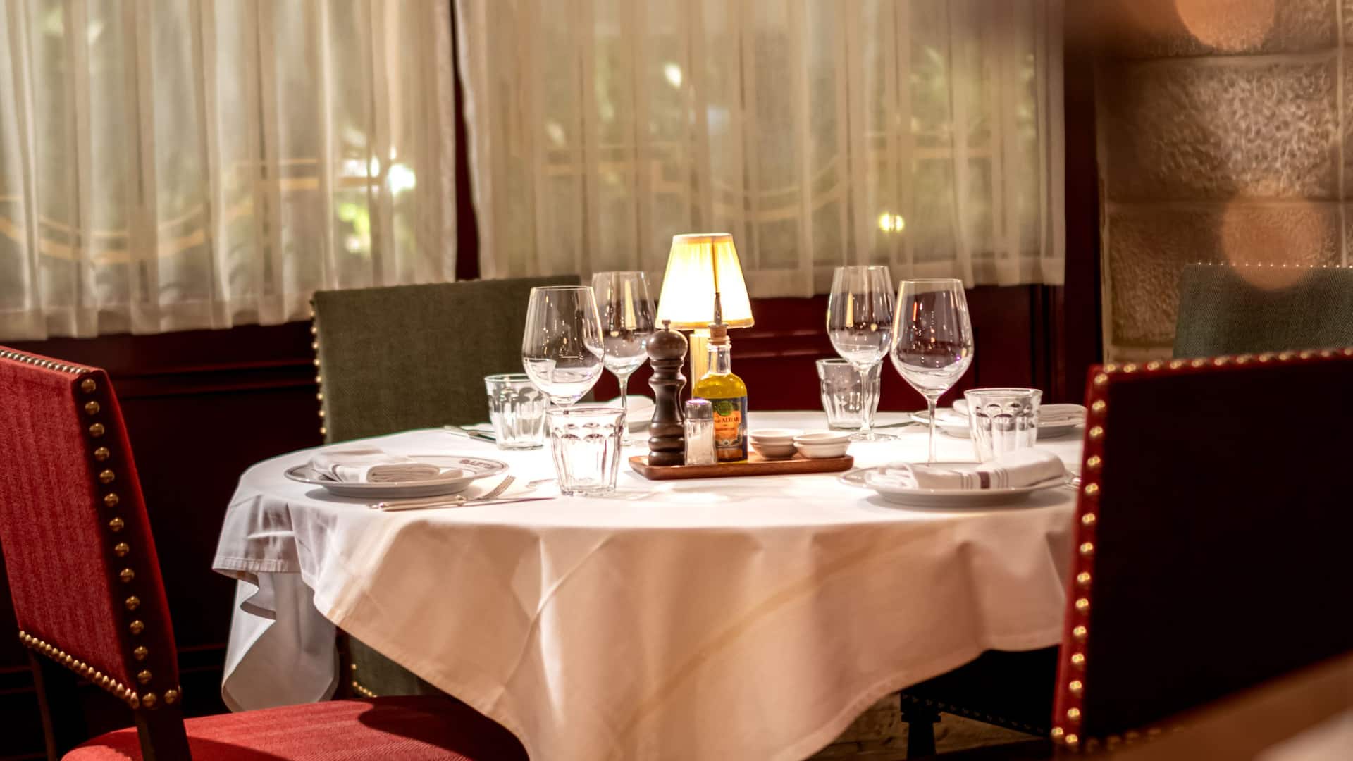 Grand Hyatt Erawan Bangkok Gaston Table Set View