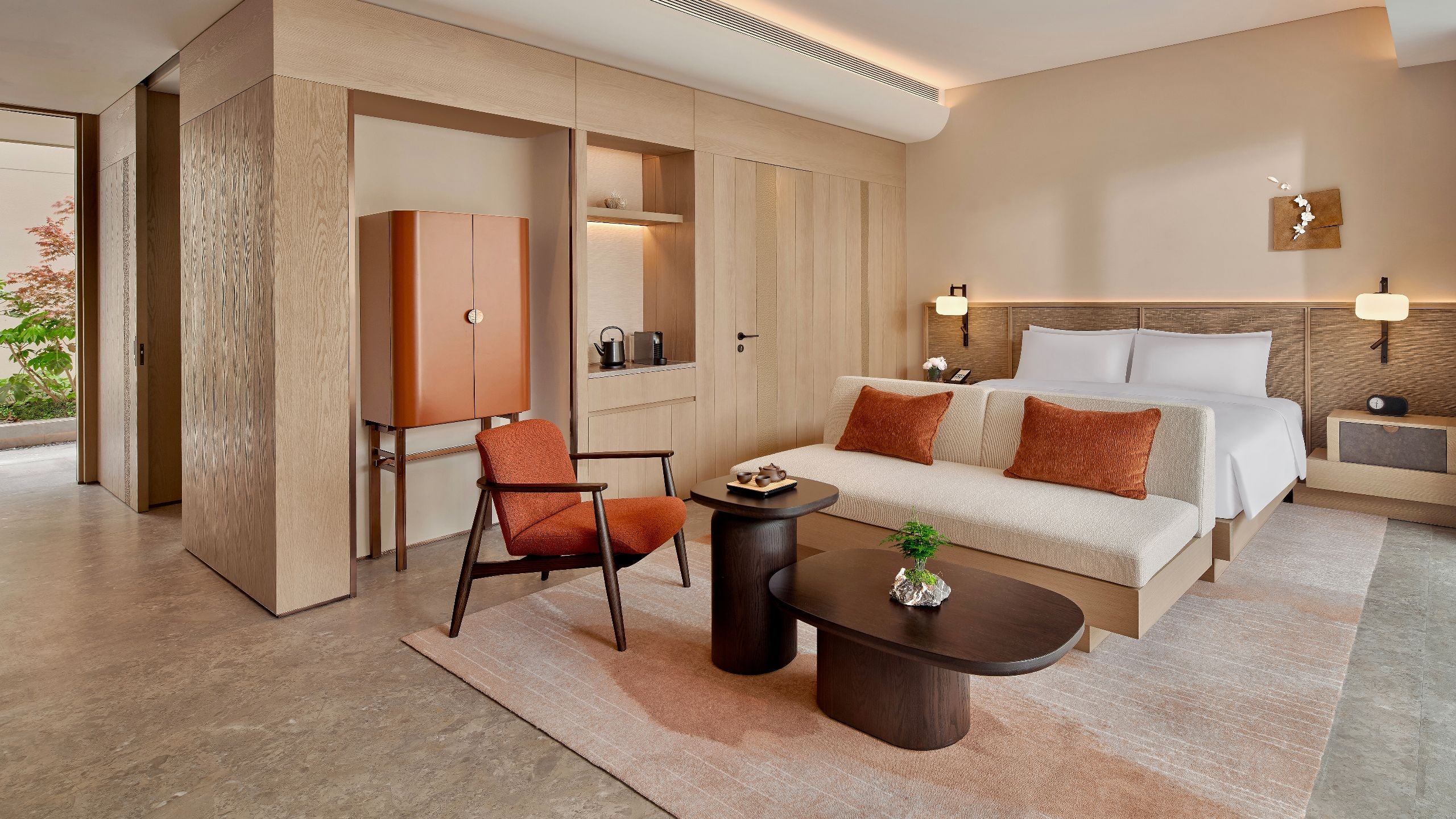 2 of 3 Yada Xishan Hotel Yixing Deluxe King Room
