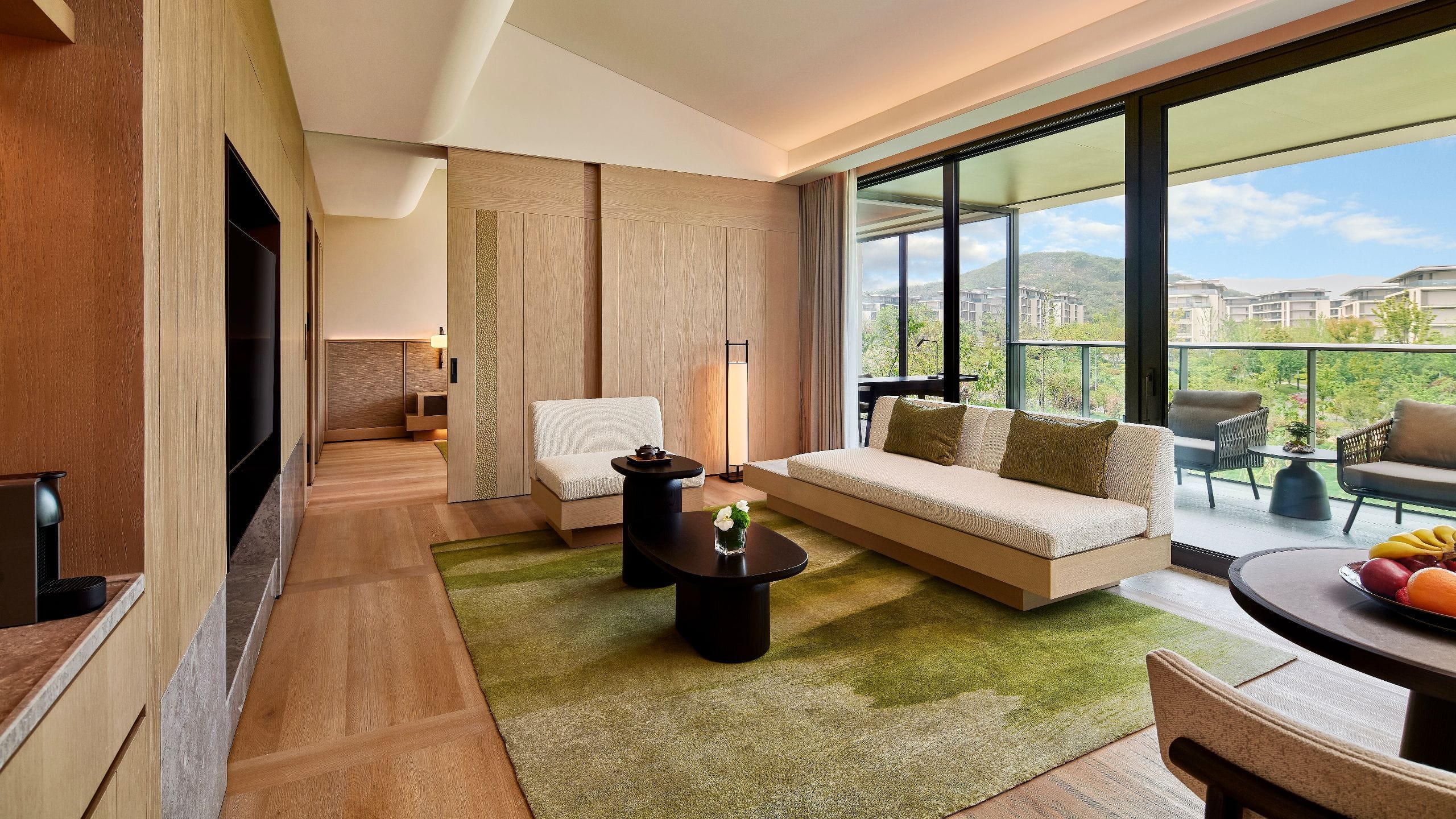 1 of 2 Yada Xishan Hotel Yixing Deluxe Suite King Living