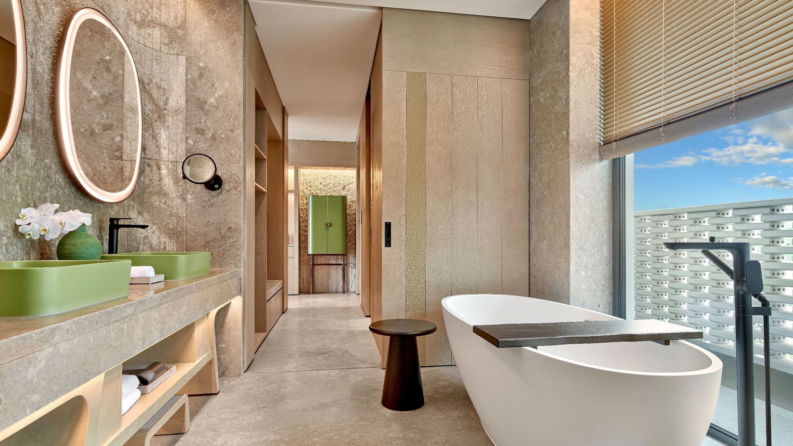 2 of 2 Yada Xishan Hotel Yixing Deluxe Twin Room Bathroom