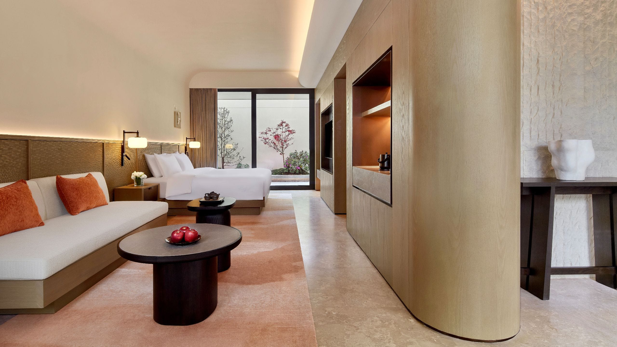 1 of 2 Yada Xishan Hotel Yixing King Room