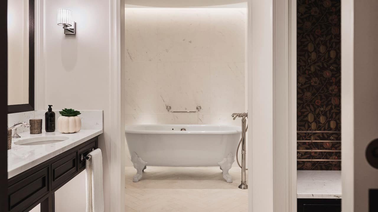 Suite Park Deluxe Bathroom