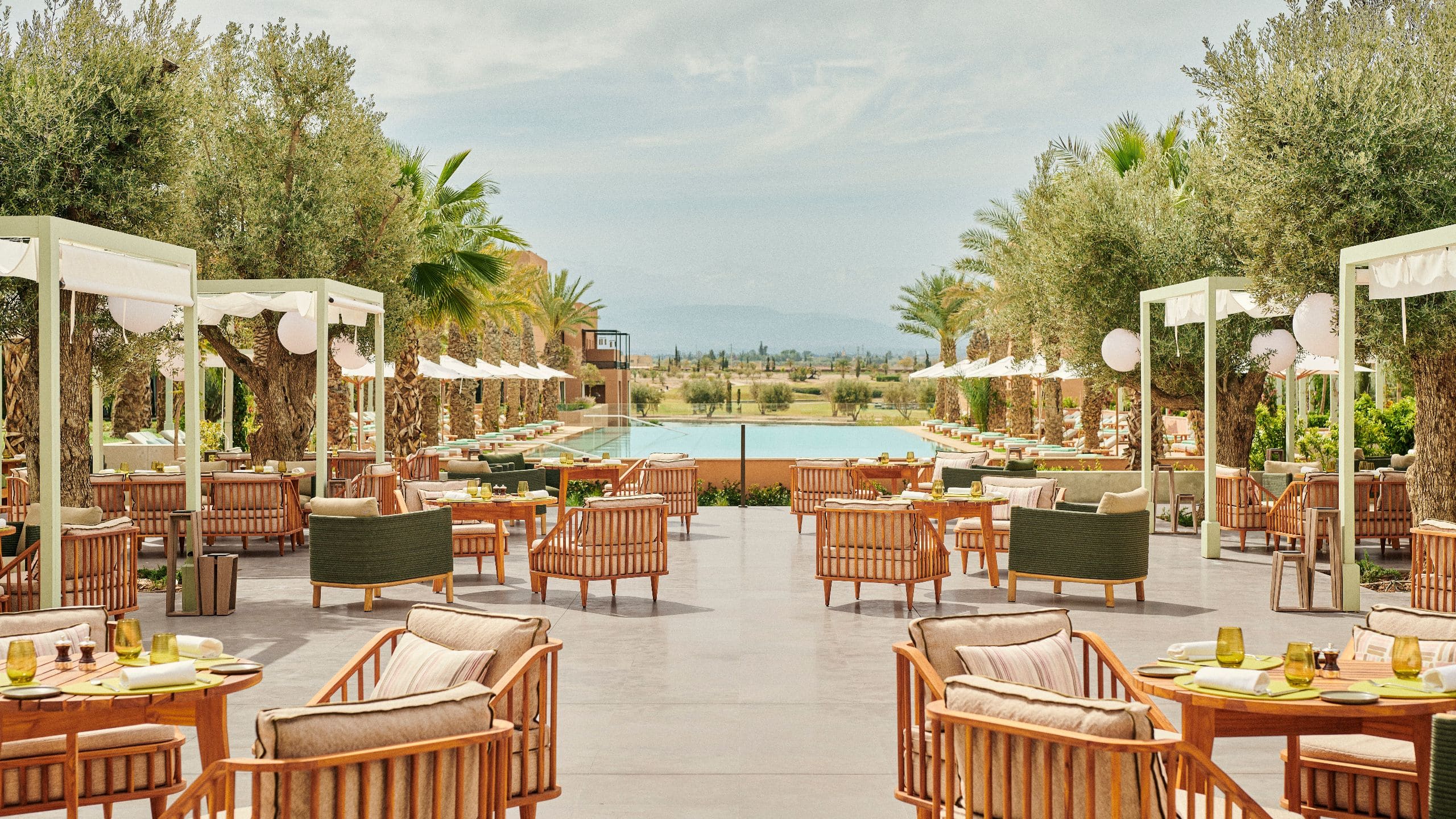 Park Hyatt Marrakech Restaurant Pavillon Terrace Pool Pergolas Tables Vegetation