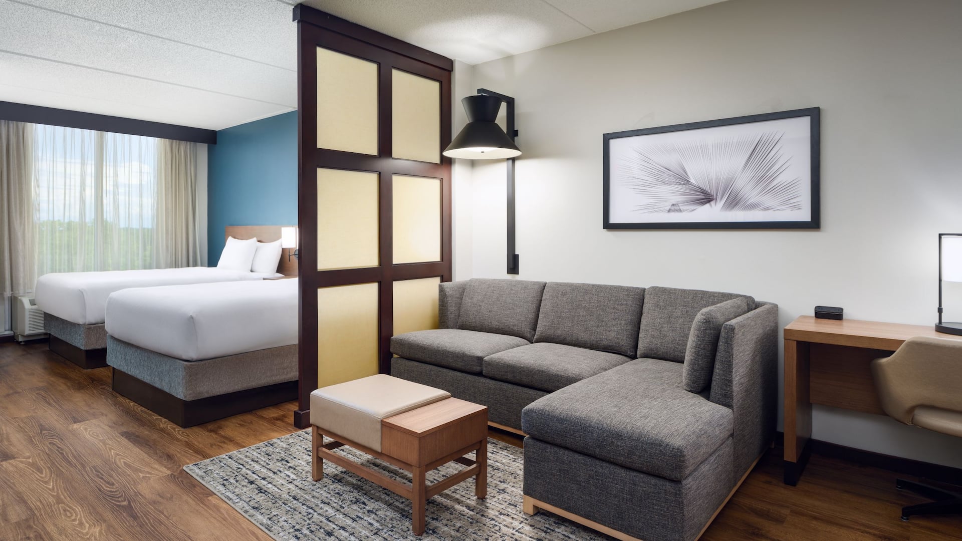 Hyatt Place Grand Rapids-South Two Double Bed Sofa