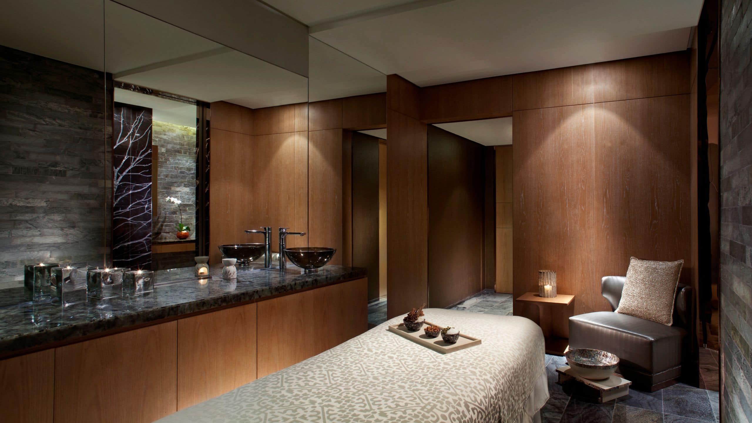 Park Hyatt Abu Dhabi Hotel and Villas Spa Treatment Room