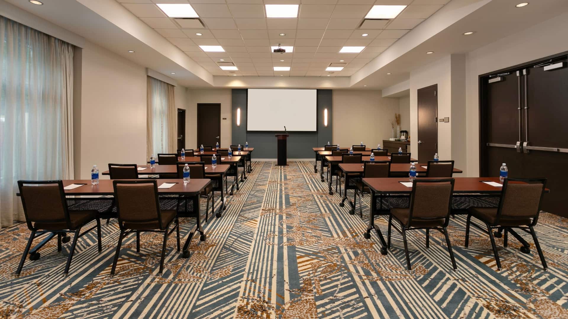 Hyatt Place Manatí Classroom Set Up
