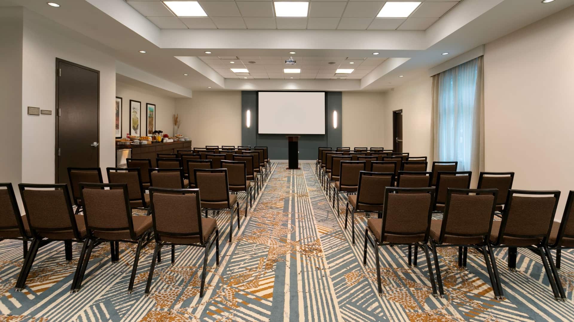 Hyatt Place Manatí Theater Set Up