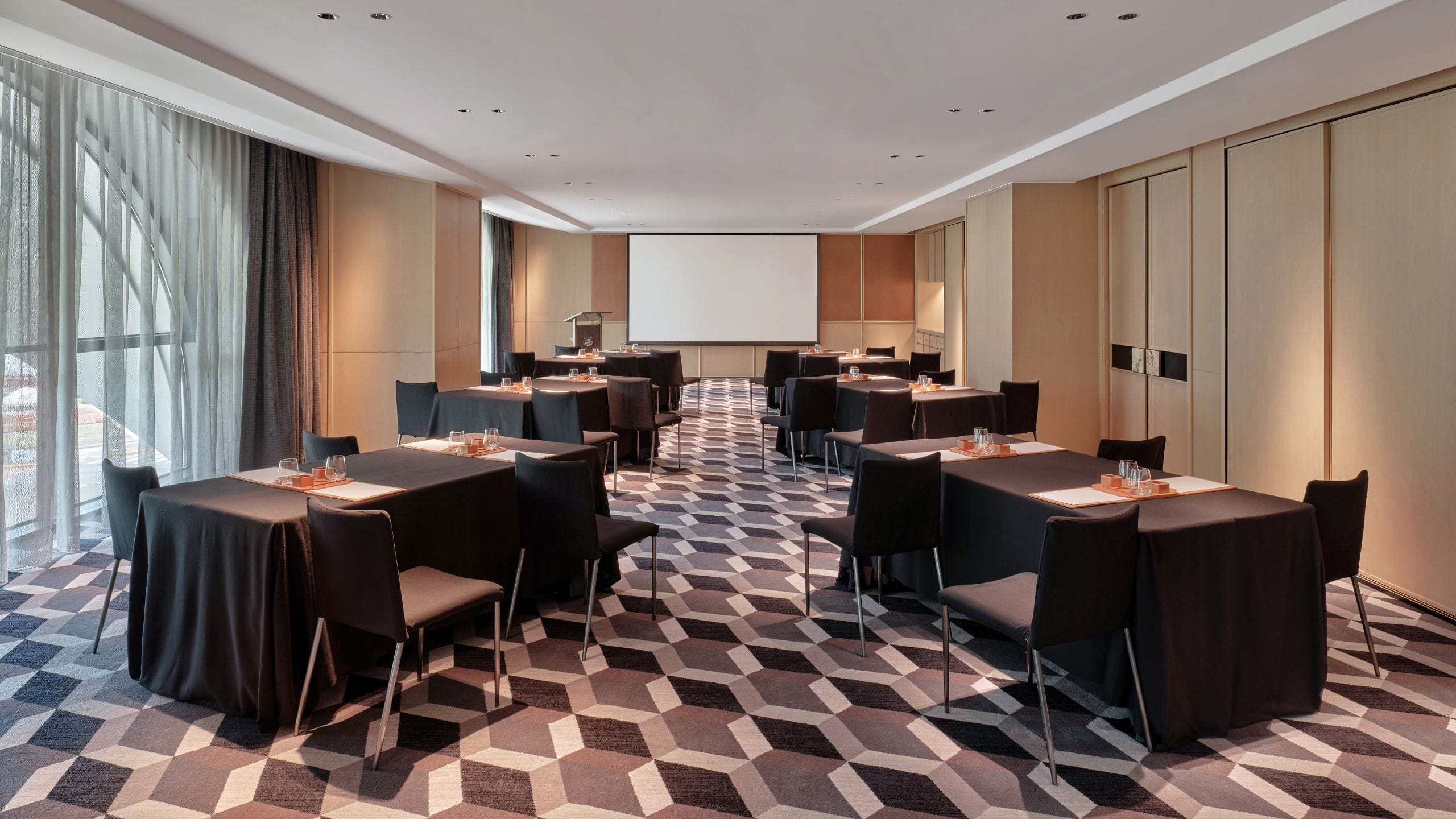 Hyatt Centric Zhongshan Park Shanghai Meeting Room Aisle