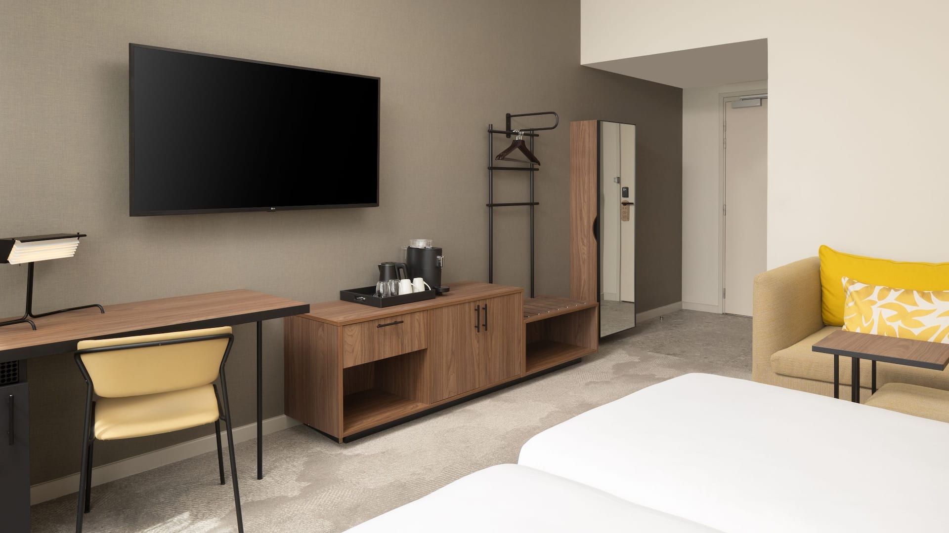 8/8 Hyatt Place Paris Charles de Gaulle Airport Twnx Twin Room Tv