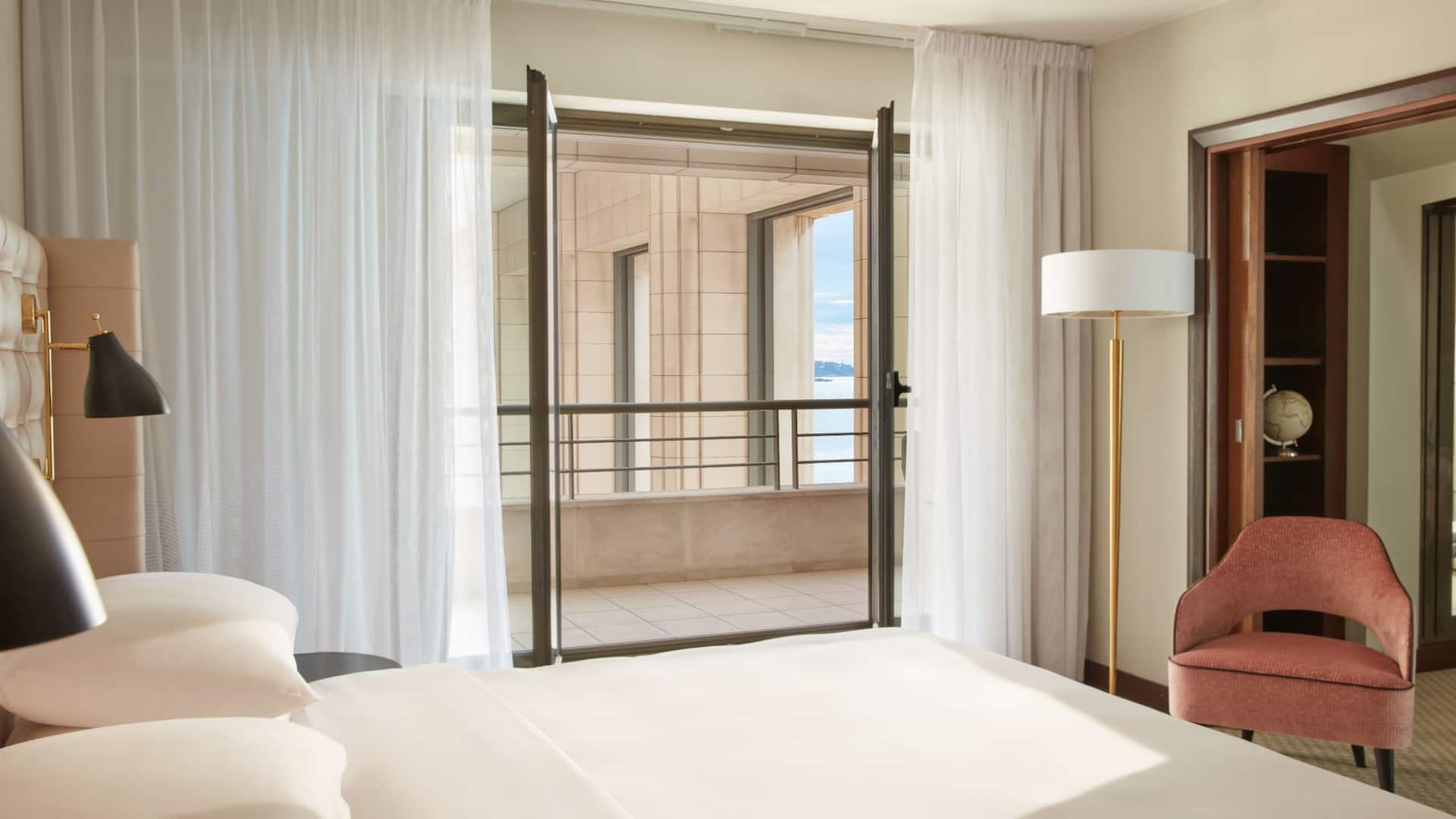 Hyatt Regency Nice Palais de la Méditerranée Prestige Sea View Suite Room