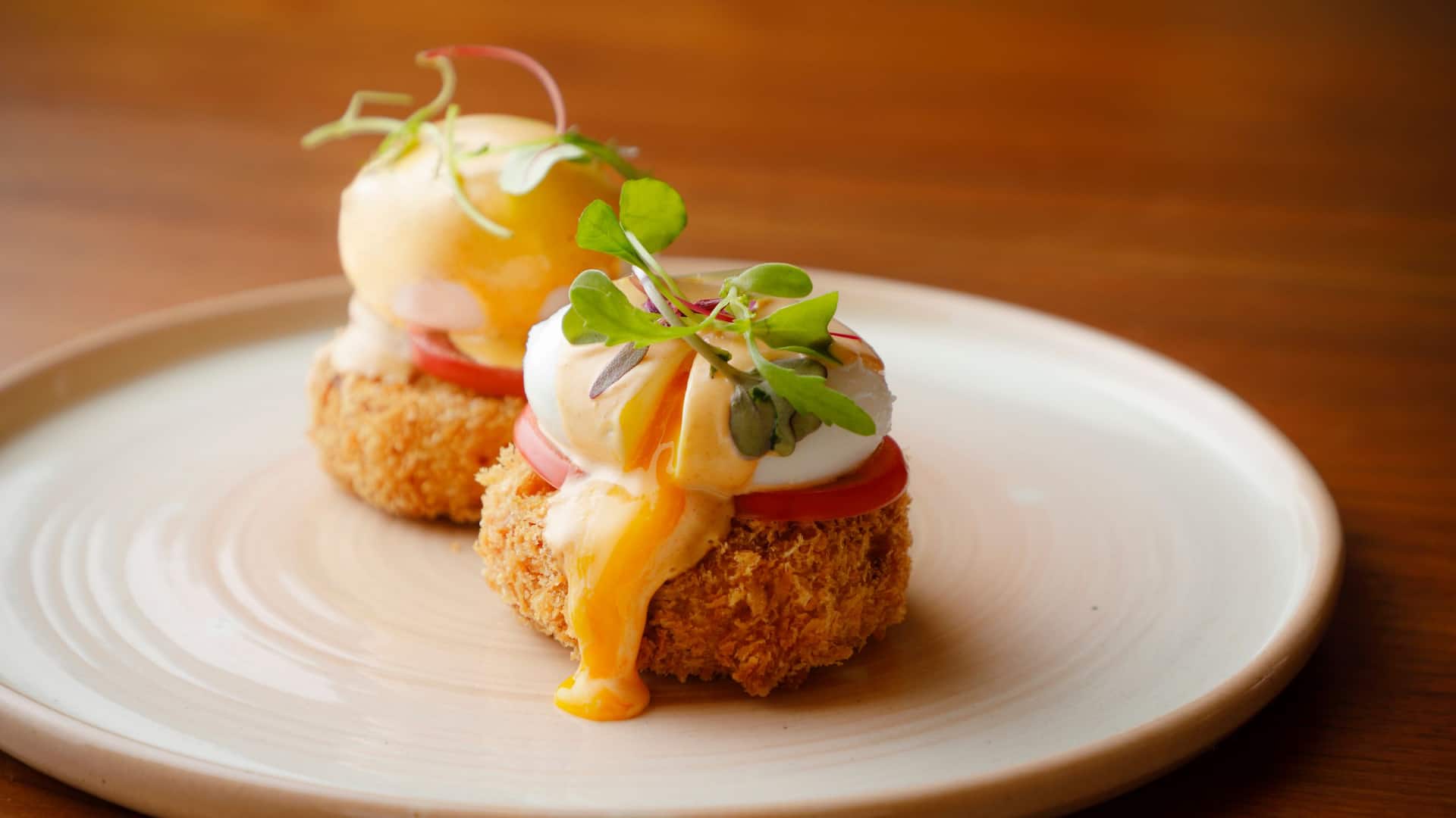 KYOTO BISTRO Eggs Benedict
