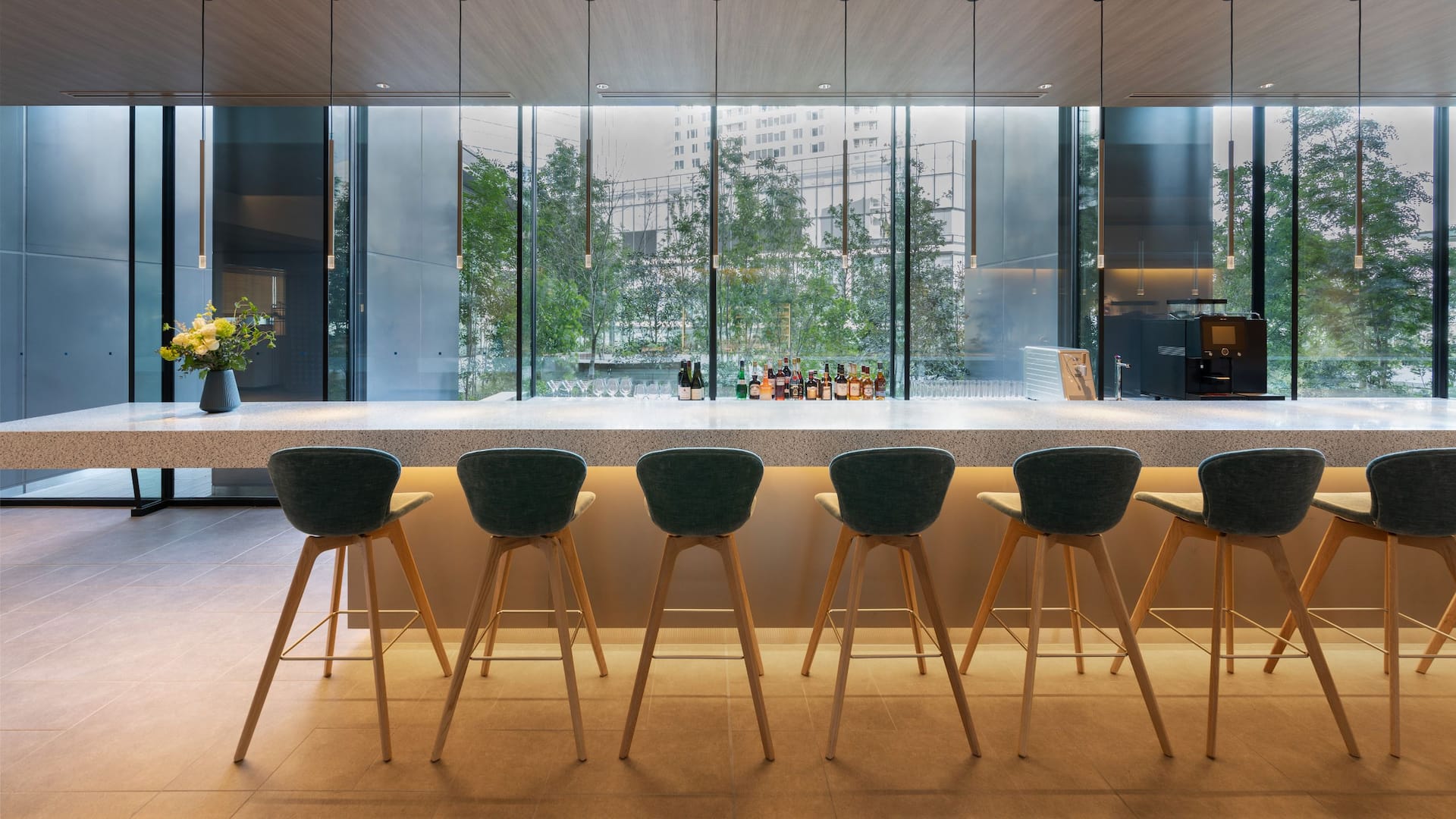 Hyatt House Tokyo Shibuya Hbar Seating Detail