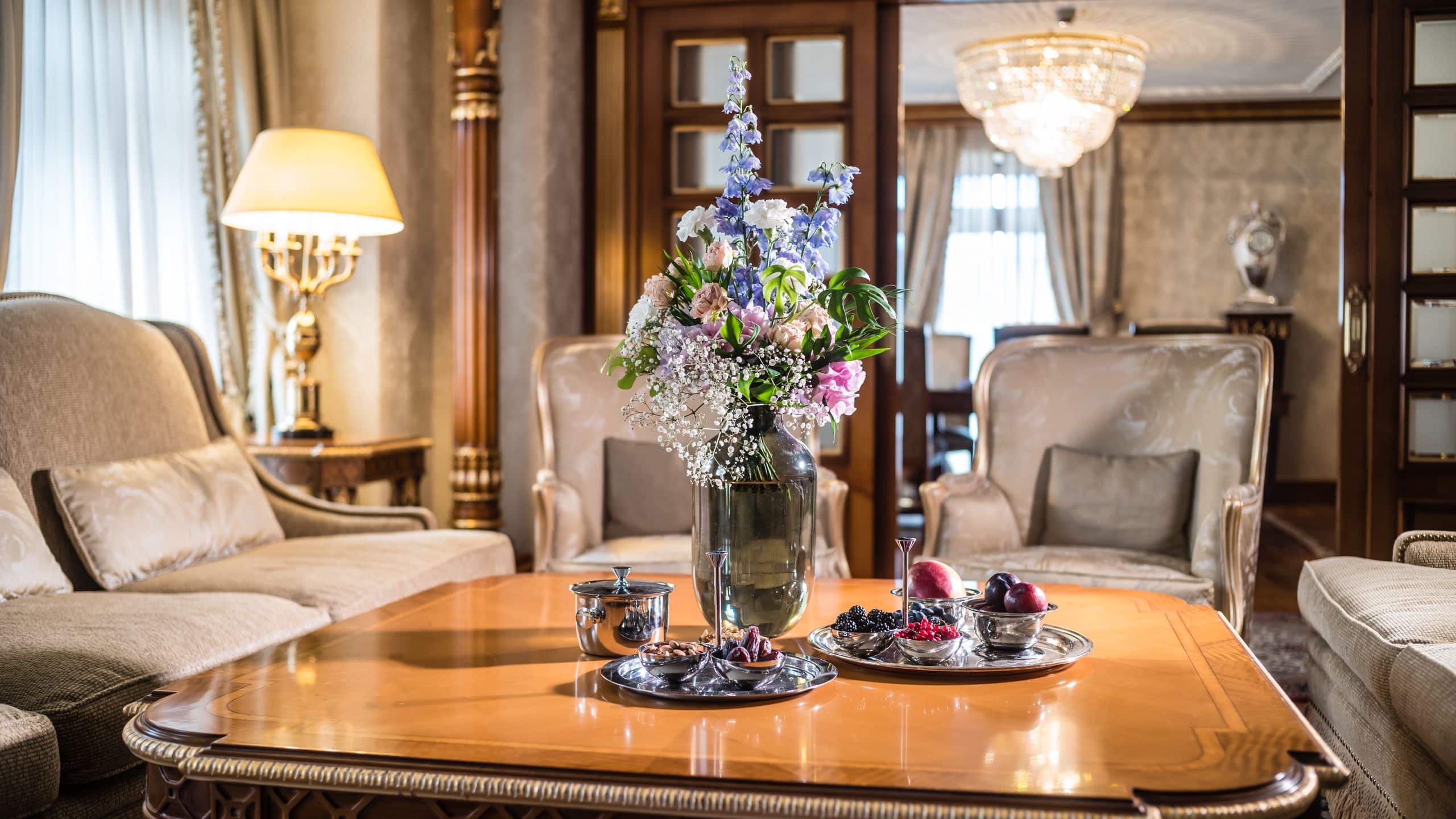 Hotel Flüela Davos Royal Suite Living Room Coffee Table