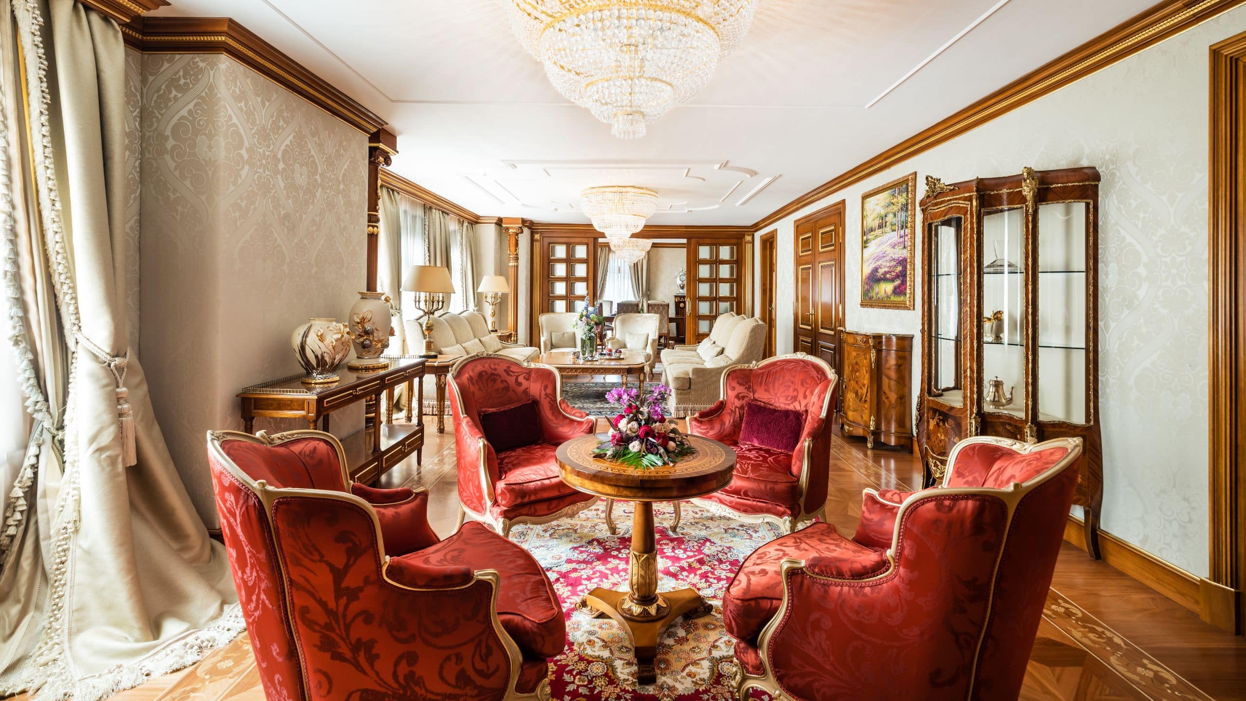 Hotel Flüela Davos Royal Suite Living Room Entertainment Area