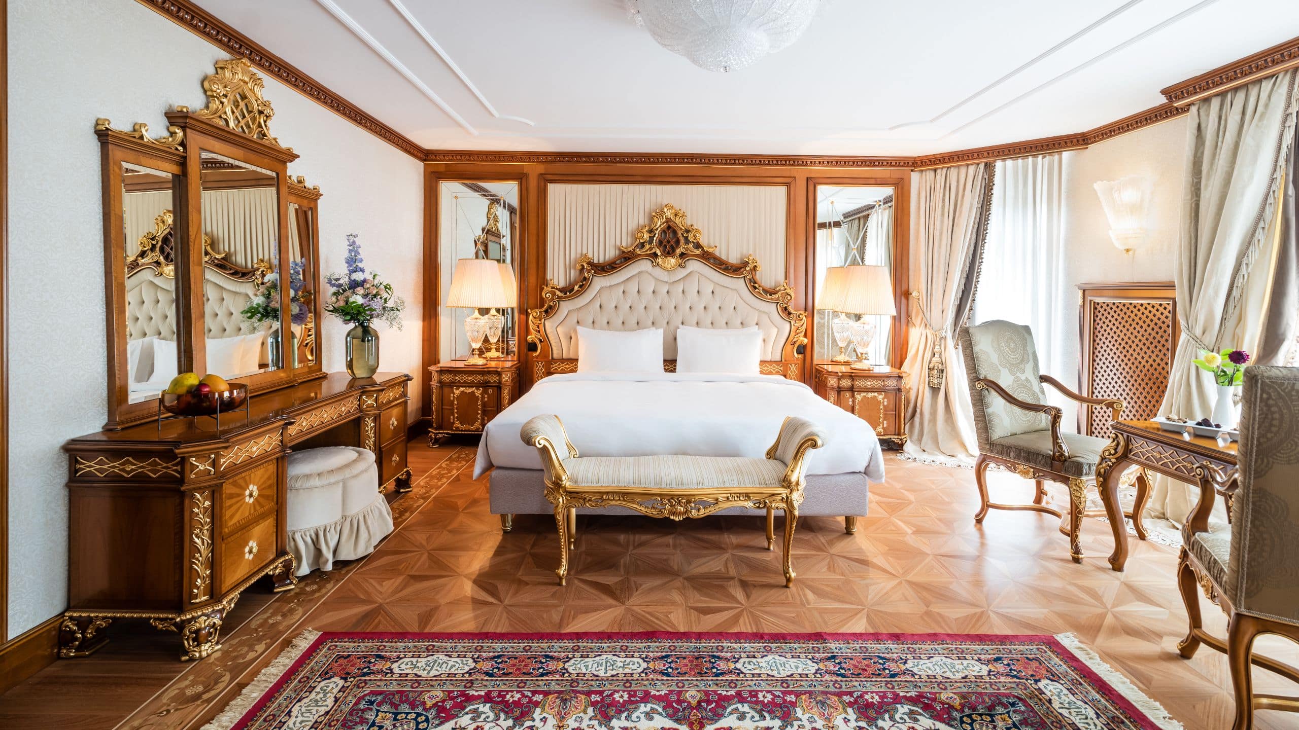 Hotel Flüela Davos Royal Suite Master Bedroom