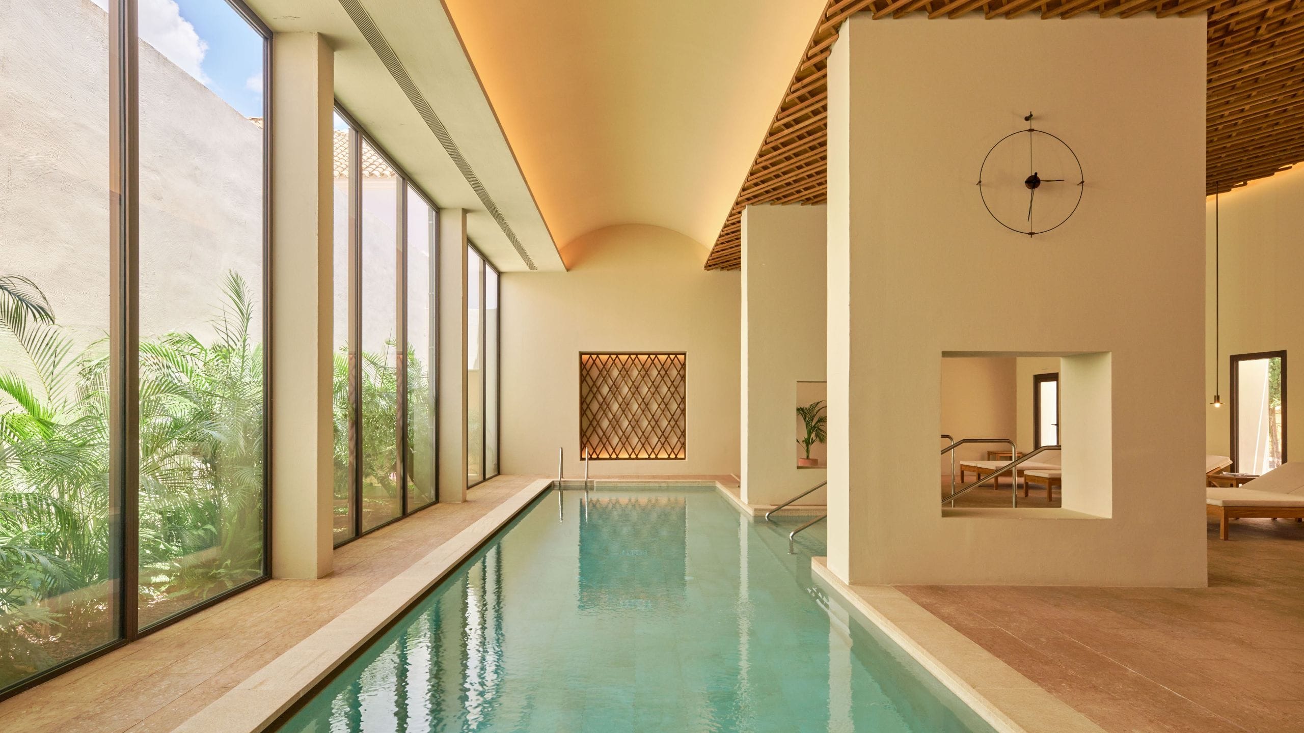 La Zambra Resort Mood Spa Room Temperature Pool