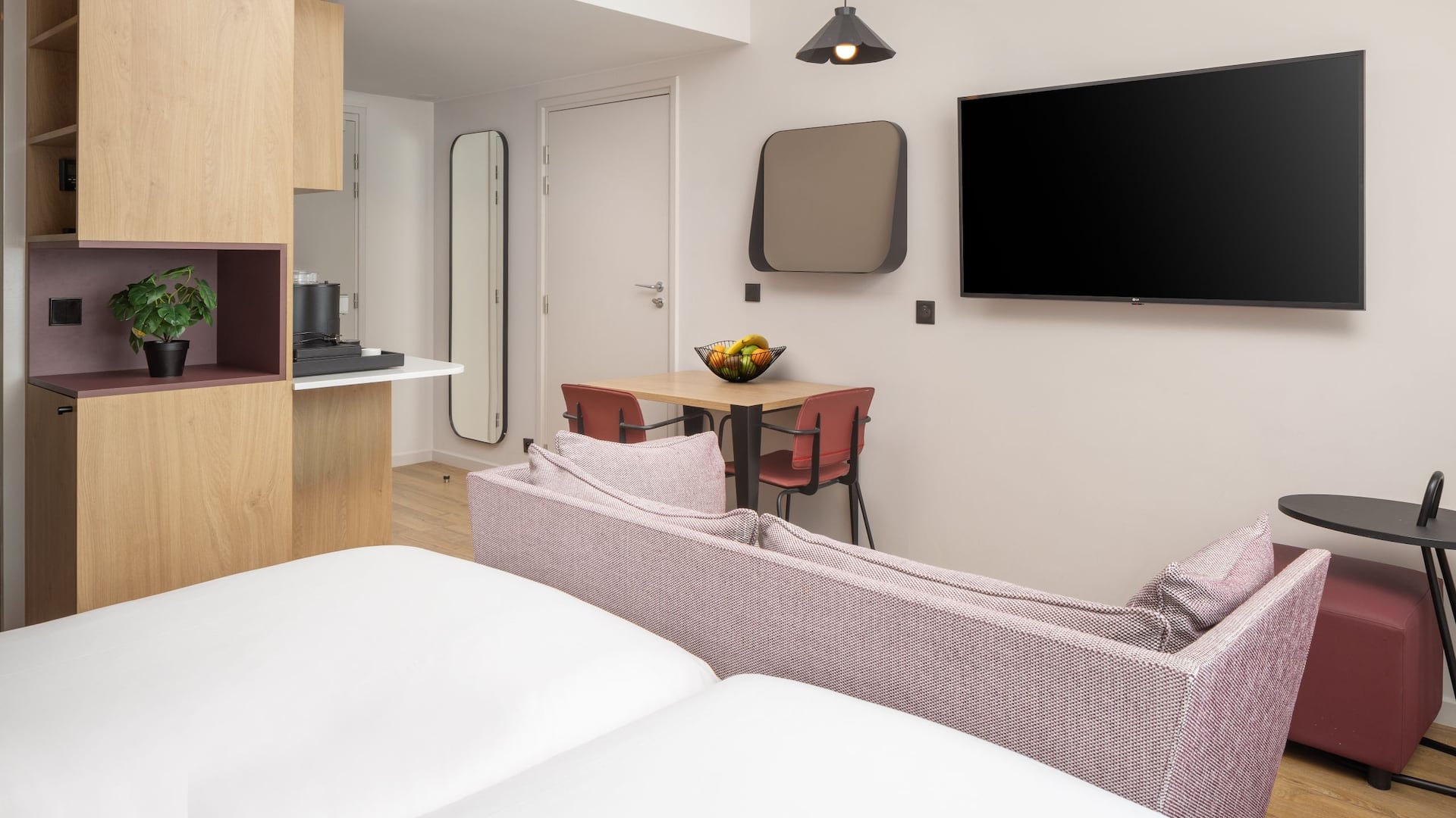 7 de 9 Hyatt House Paris Charles de Gaulle Airport Twin Studio Tv