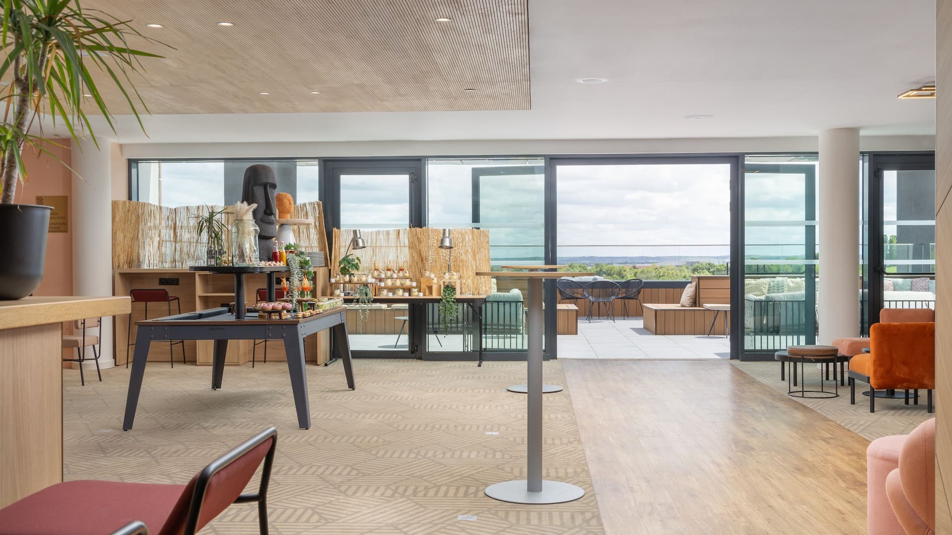 Hyatt House Paris Charles de Gaulle Airport Rooftop Terrace Wuth Catering