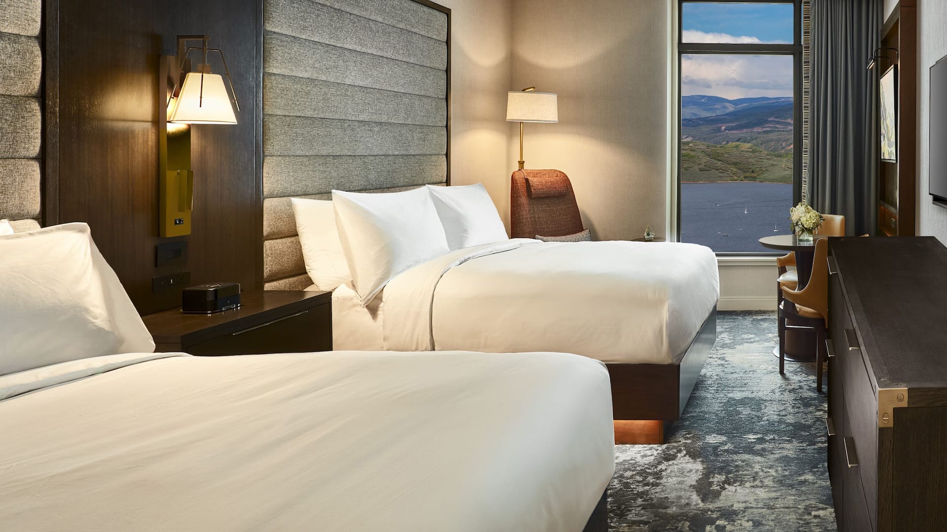 Grand Hyatt Deer Valley Two Doubles Bedroom Lake View Summer