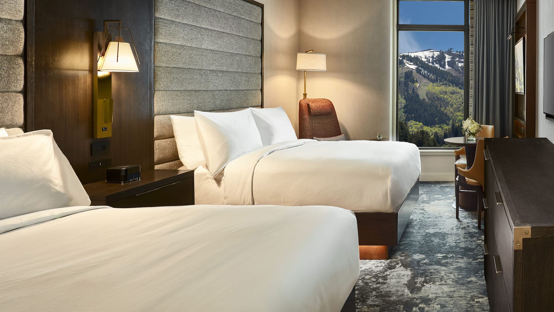Grand Hyatt Deer Valley Two Doubles Bedroom Mountain View Summer