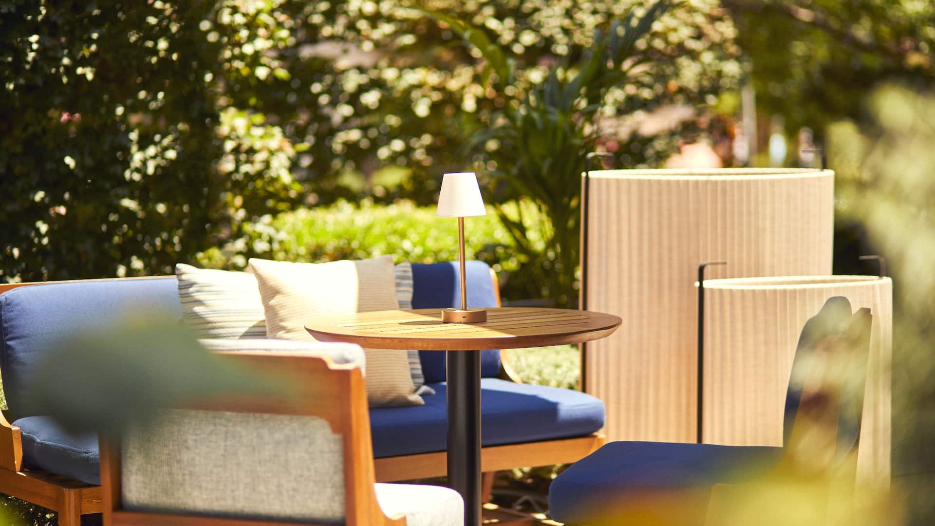 Grand Hyatt Barcelona Sofia Bar And Tapas Terrace Table