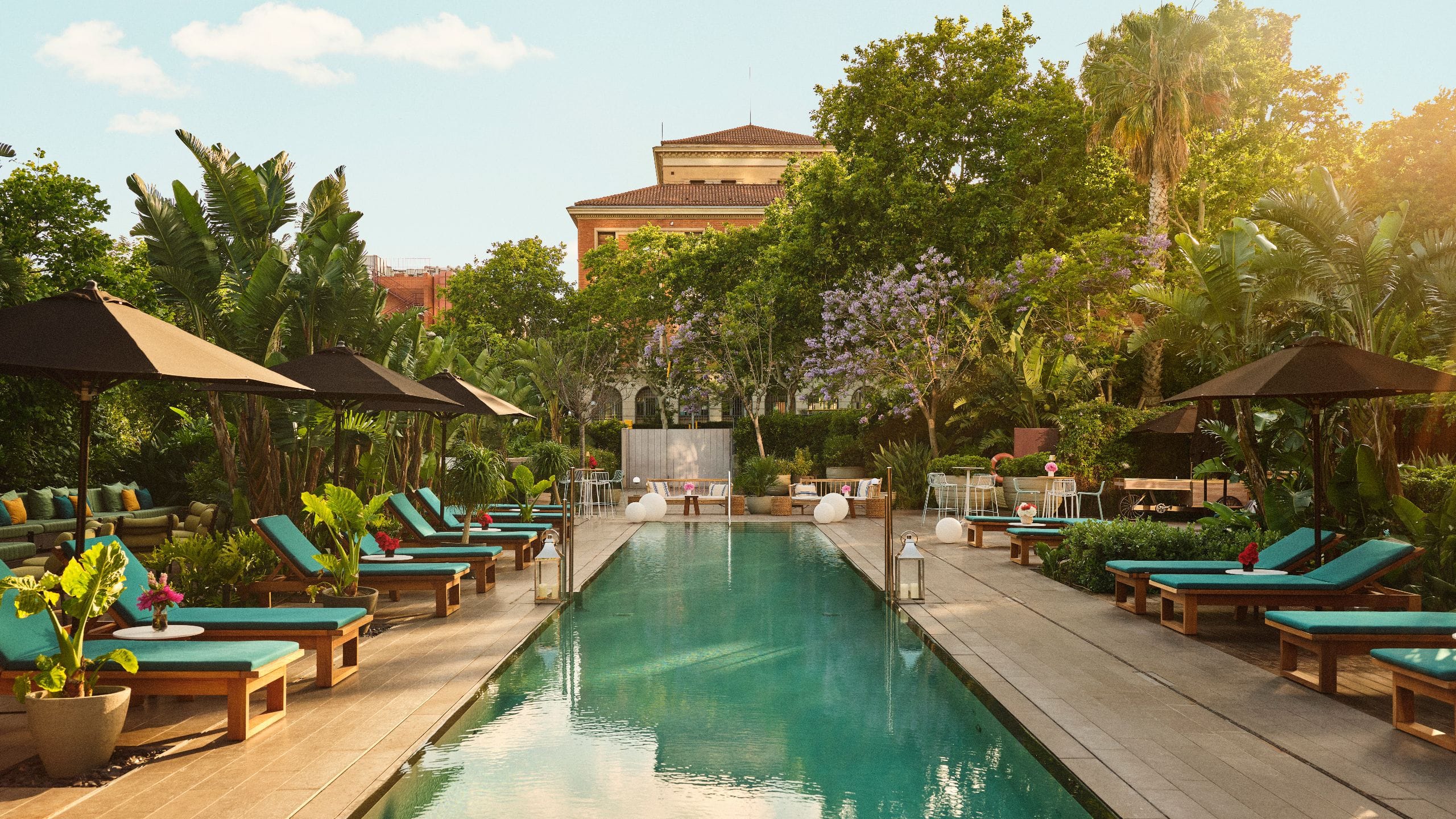 Grand Hyatt Barcelona Pool General View