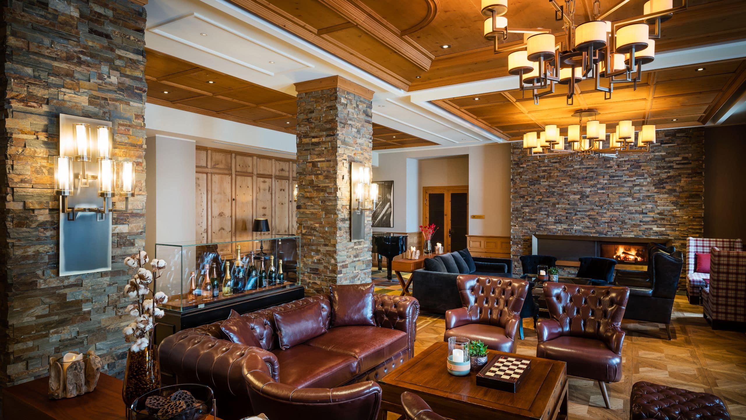 Hotel Flüela Davos Bar 1868 Seating Area