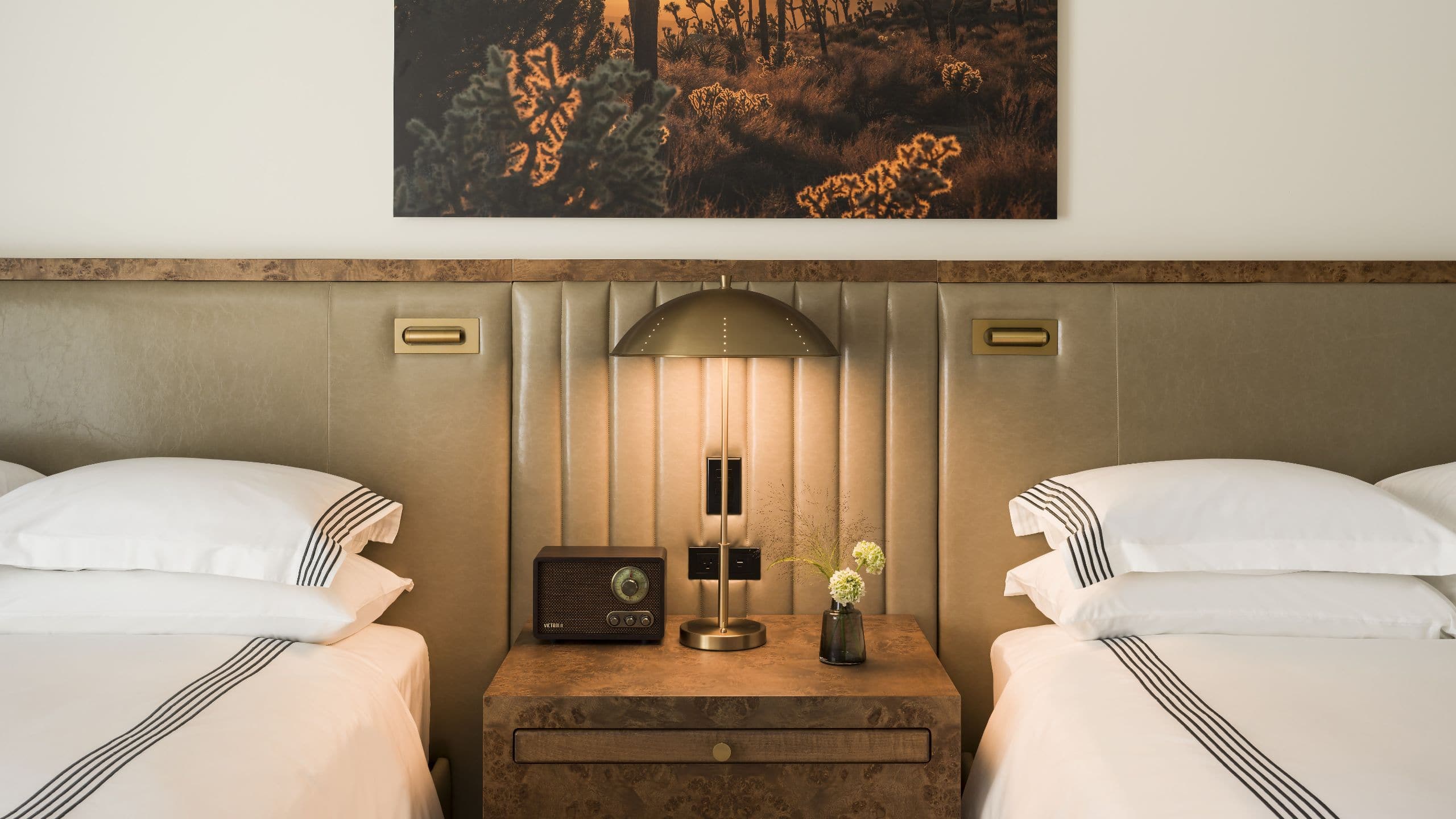 Thompson Palm Springs Queen Queen Guestroom