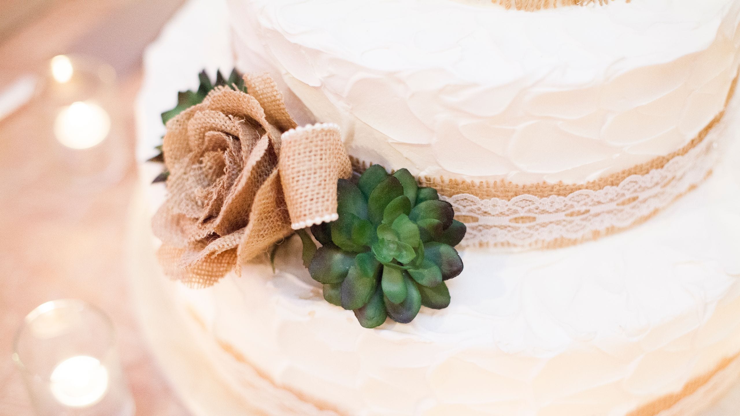 Tempe Mission Palms Wedding Cake Detail