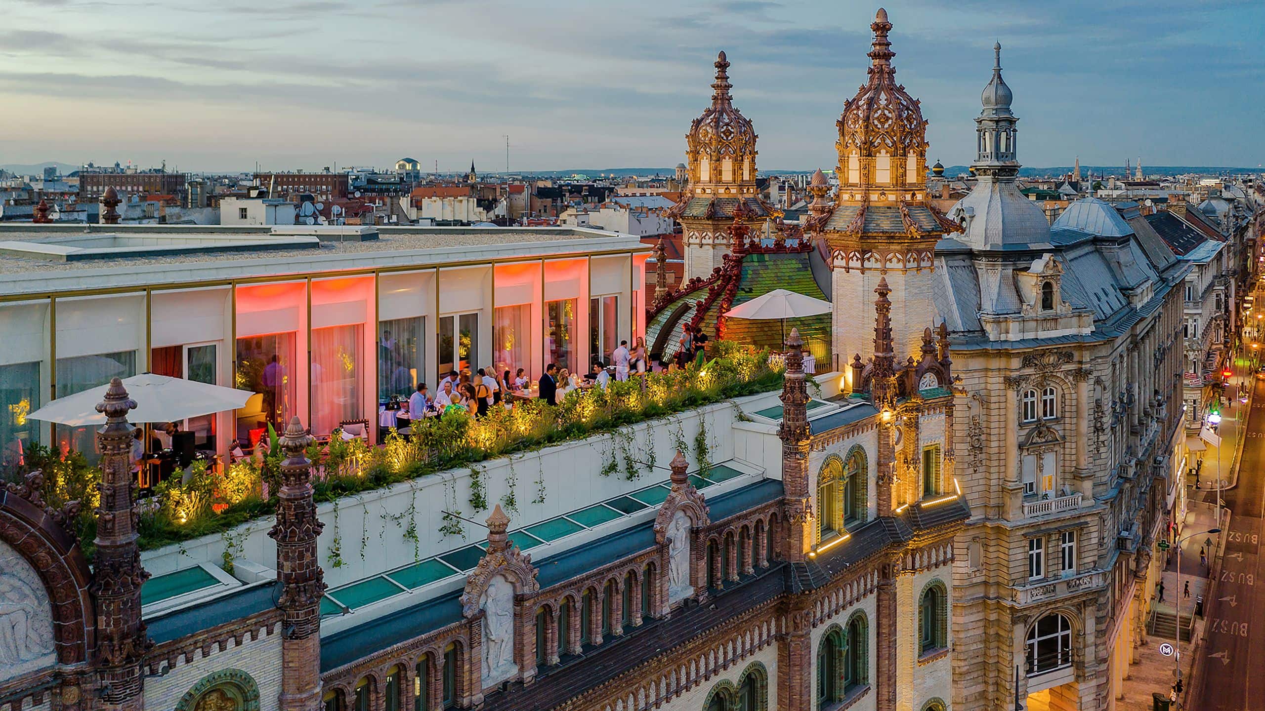 Párisi Udvar Hotel Budapest Presidential Suite Terrace Event Evening