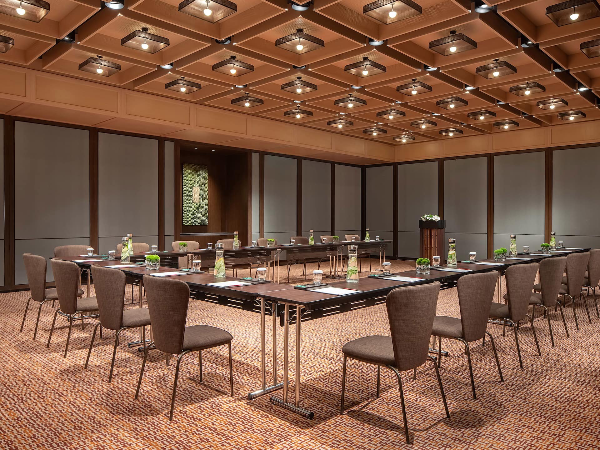 Grand Hyatt Kunming Gallery U Shape Setup