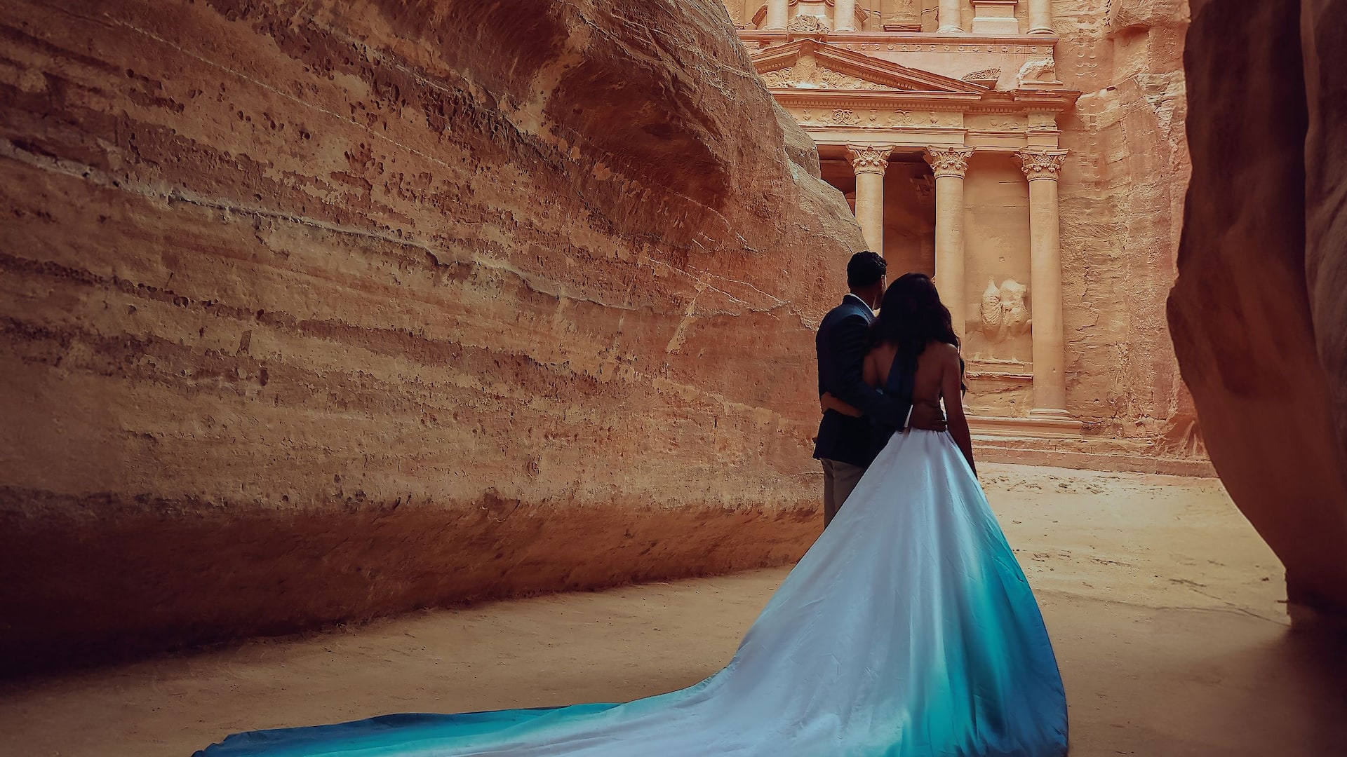 Hyatt Regency Aqaba Ayla Couple Petra Siq