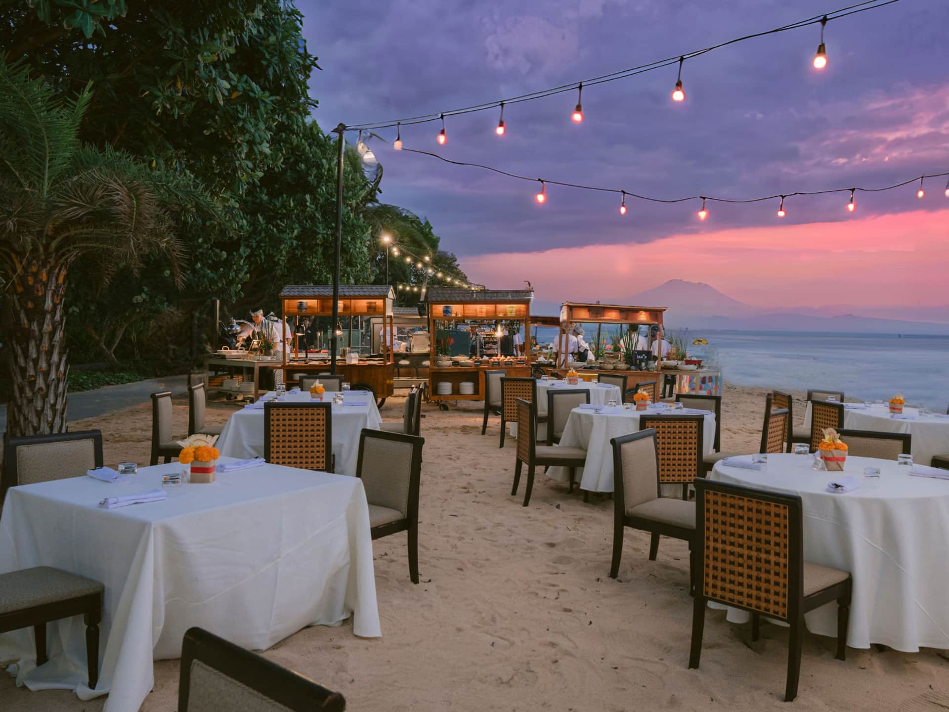 Hyatt Regency Bali Buffet Beach Grill