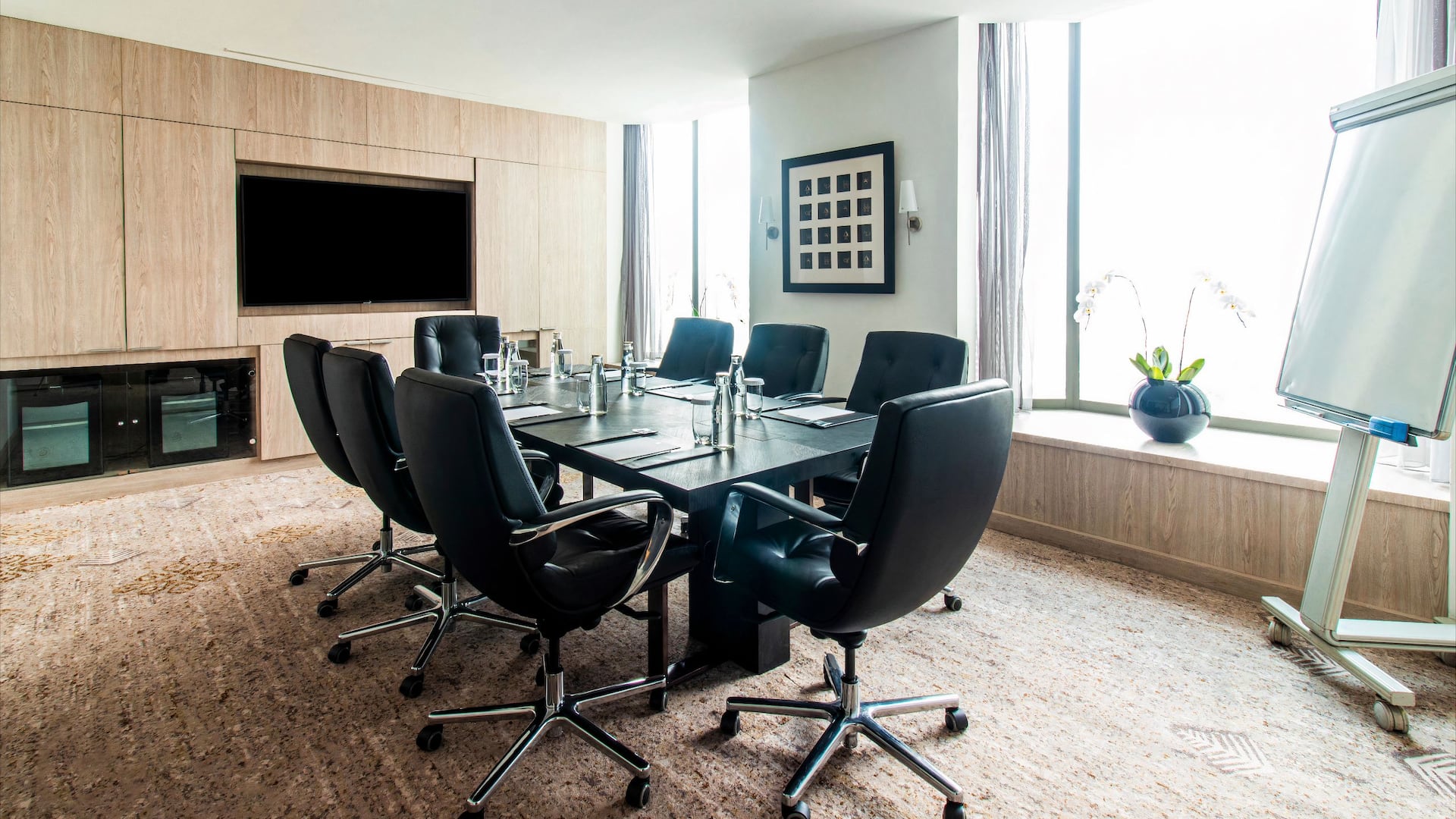 Grand Hyatt Jakarta Grand Club Lounge Meeting Room Screen