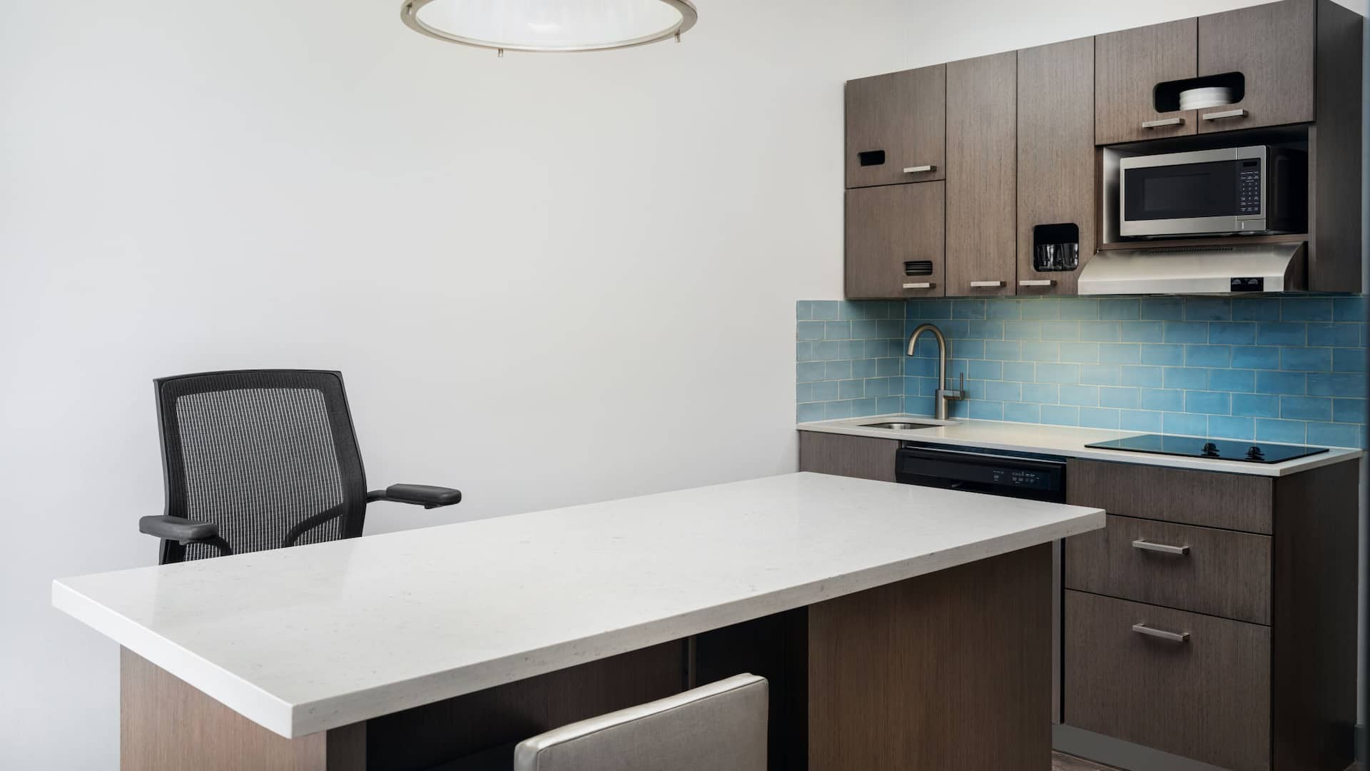 第 3，共 4 Hyatt House Naples/5th Avenue SKVK Studio King View Kitchen