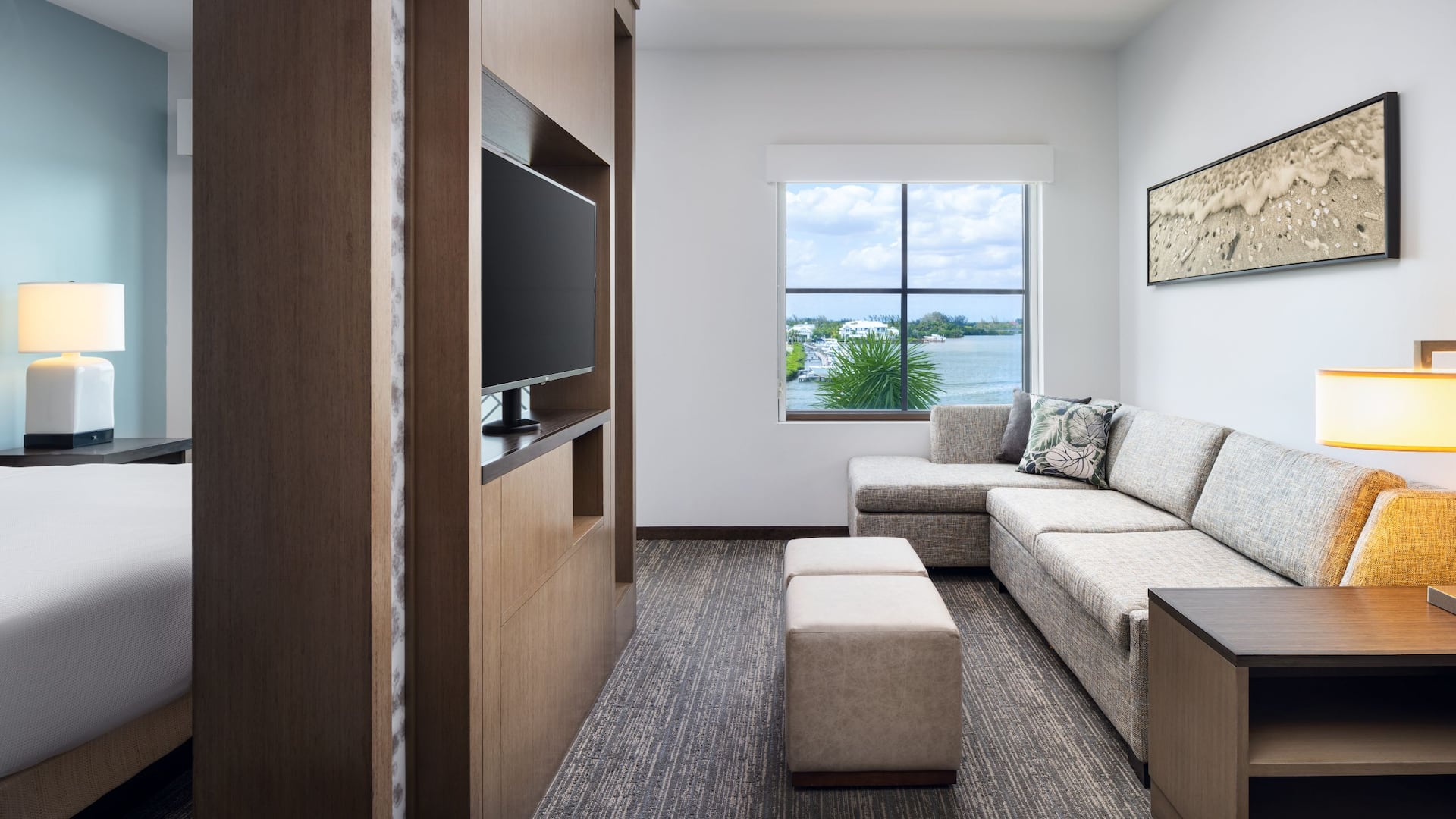 Hyatt House Naples/5th Avenue SKVK Studio King View Room