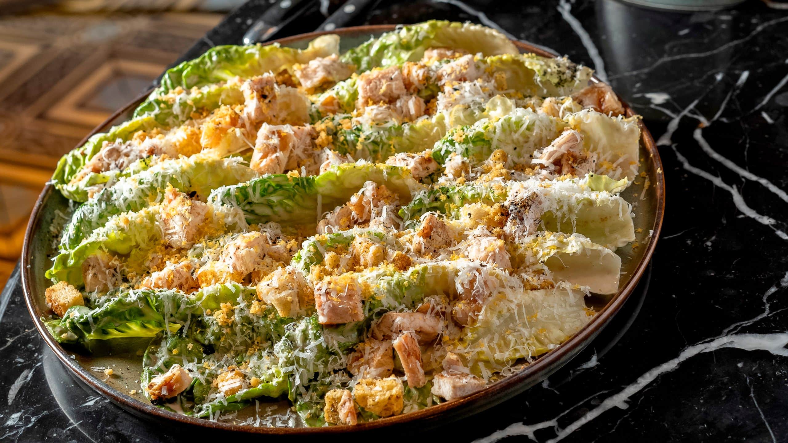 Hotel La Compañia American Bazaar Caesar Salad