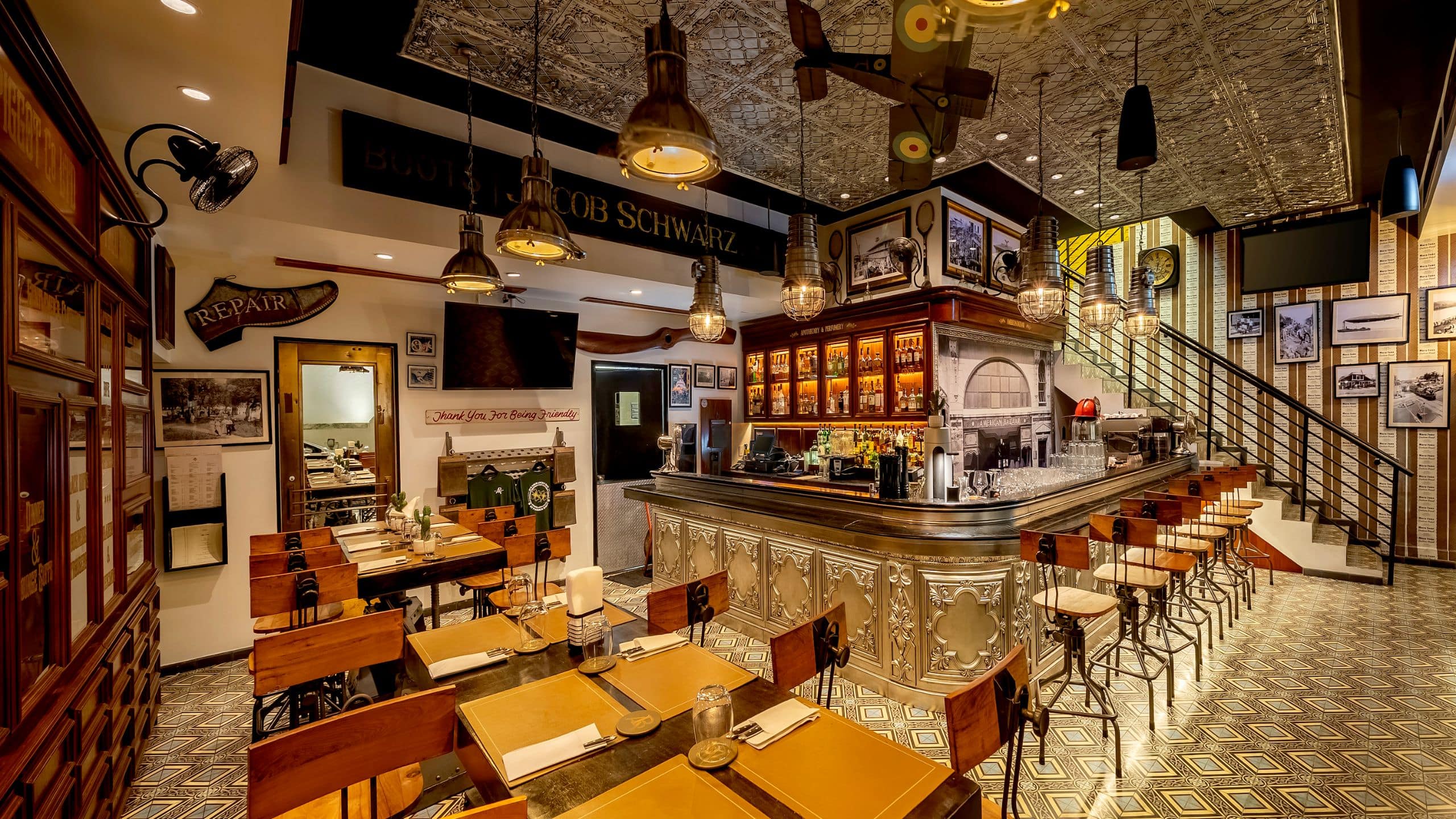 Hotel La Compañia American Bazaar Dining Area