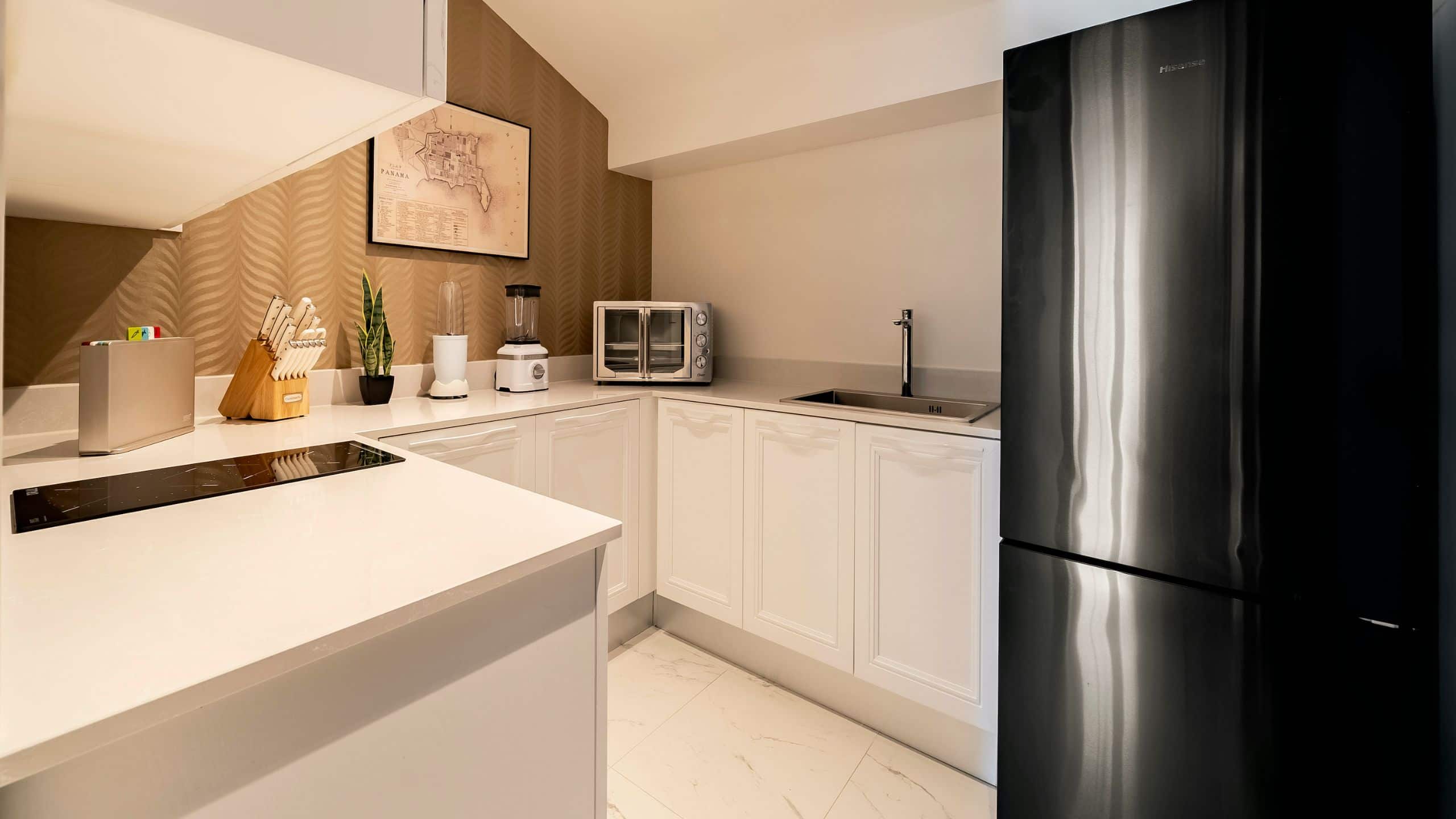 Hotel La Compañia Presidential Suite Kitchen Area