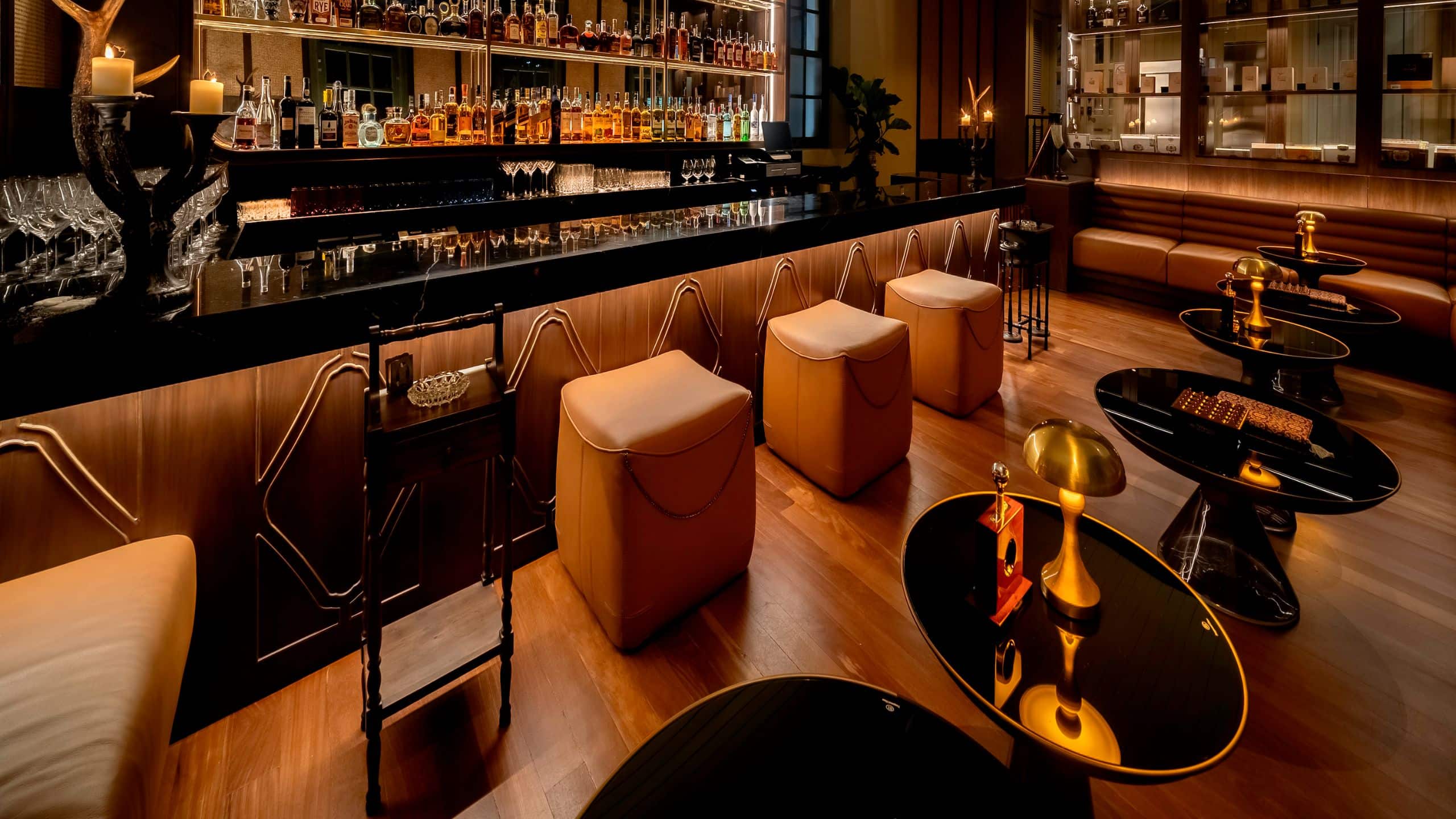 Hotel La Compañia Villaana Bar Seating