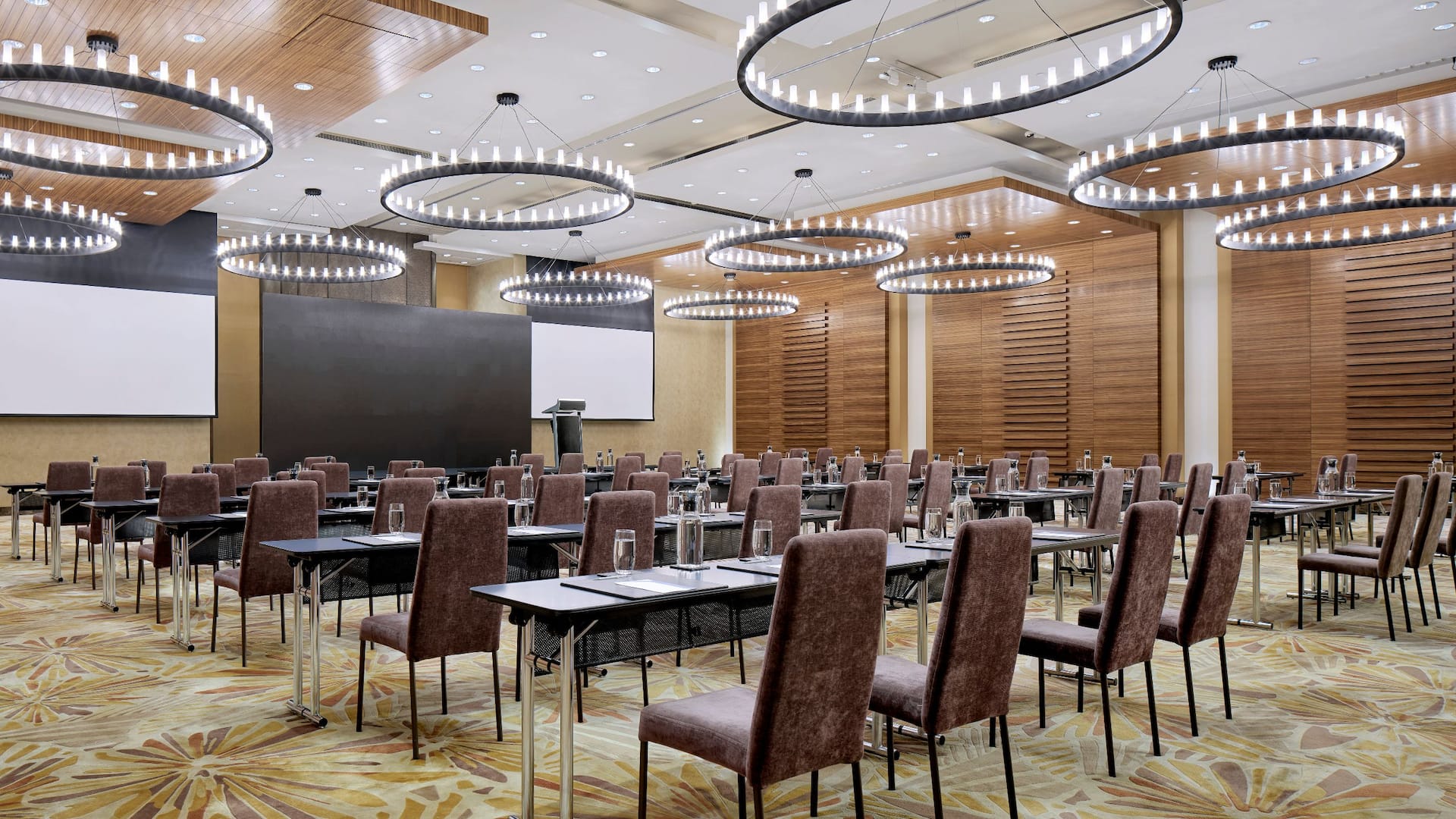 第 1，共 3 Hyatt Regency Hong Kong, Tsim Sha Tsui Events Regency Ballroom Classroom