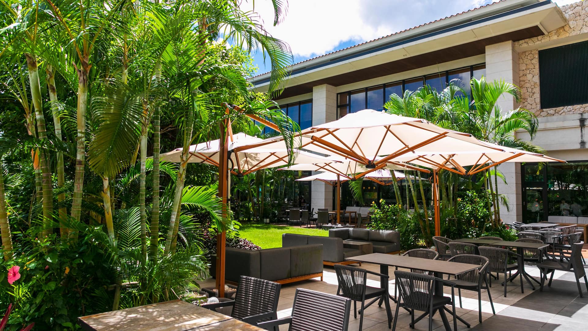 Hyatt Regency Seragaki Island, Okinawa Serale Garden Parasol