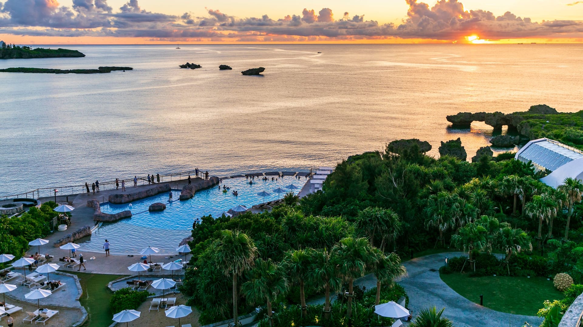 Hyatt Regency Seragaki Island, Okinawa Seragaki Sunset Wide View
