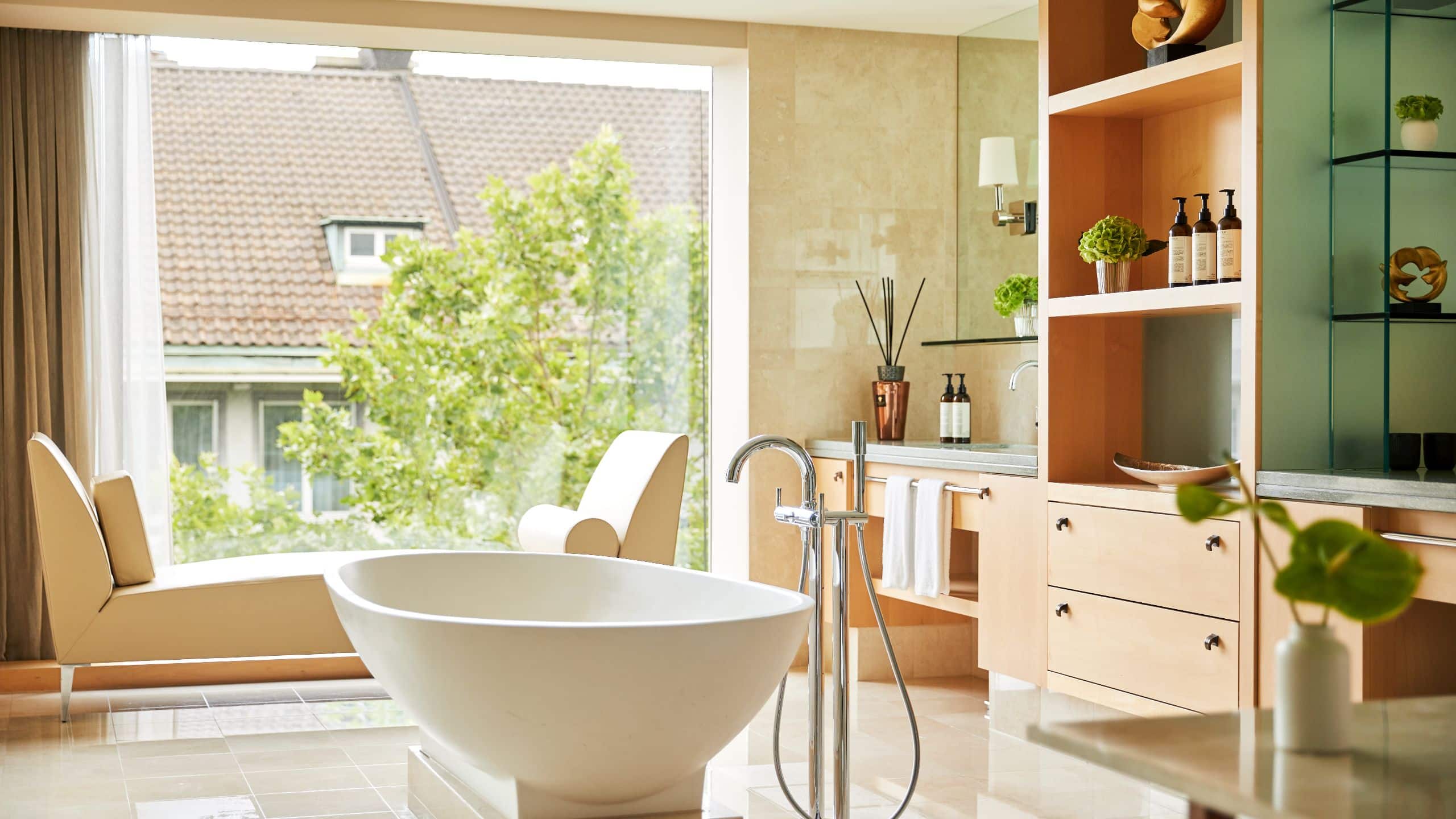 8 of 9 Park Hyatt Zurich Presidential Suite Bathroom