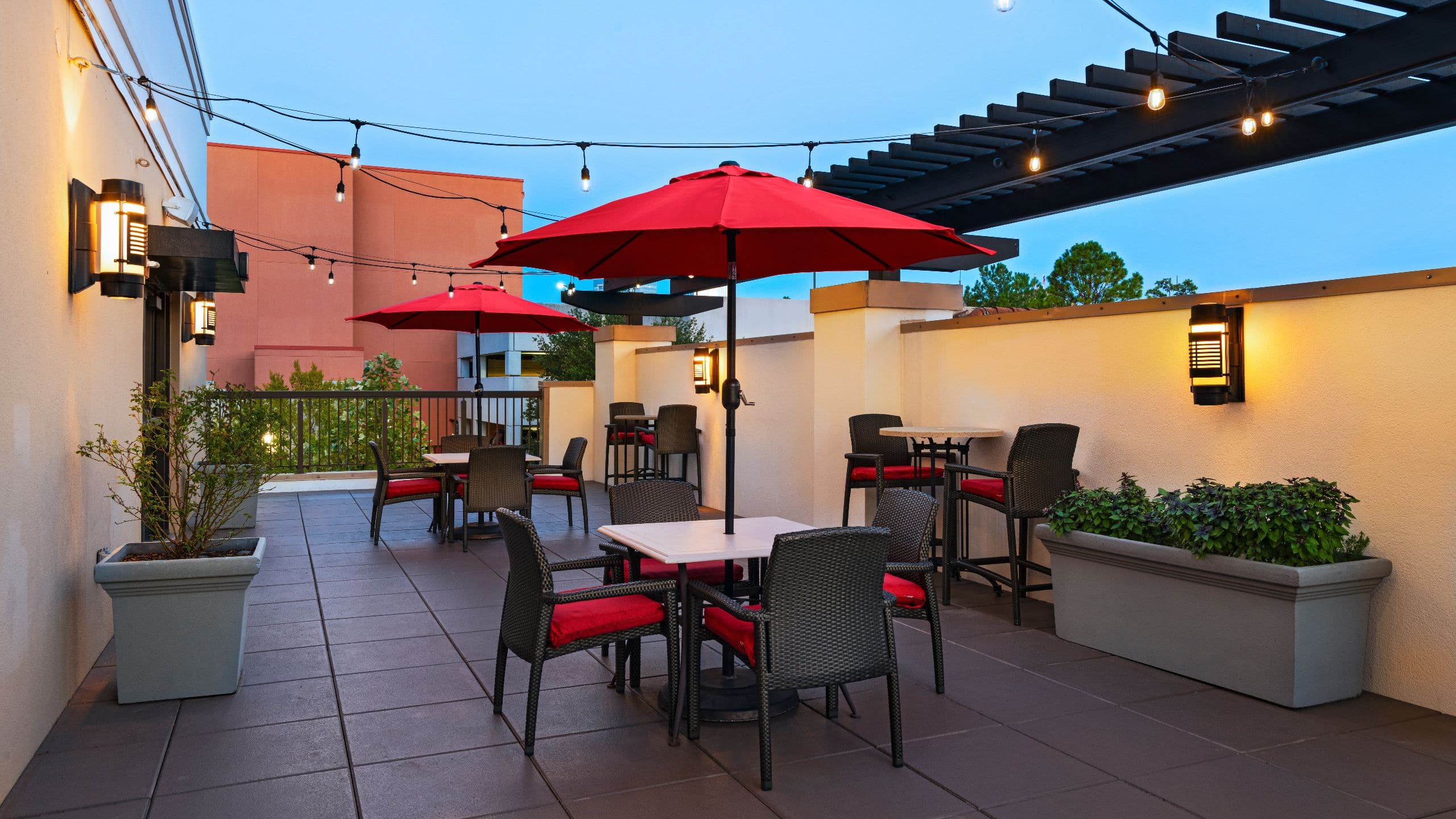 Hyatt Centric The Woodlands Veranda